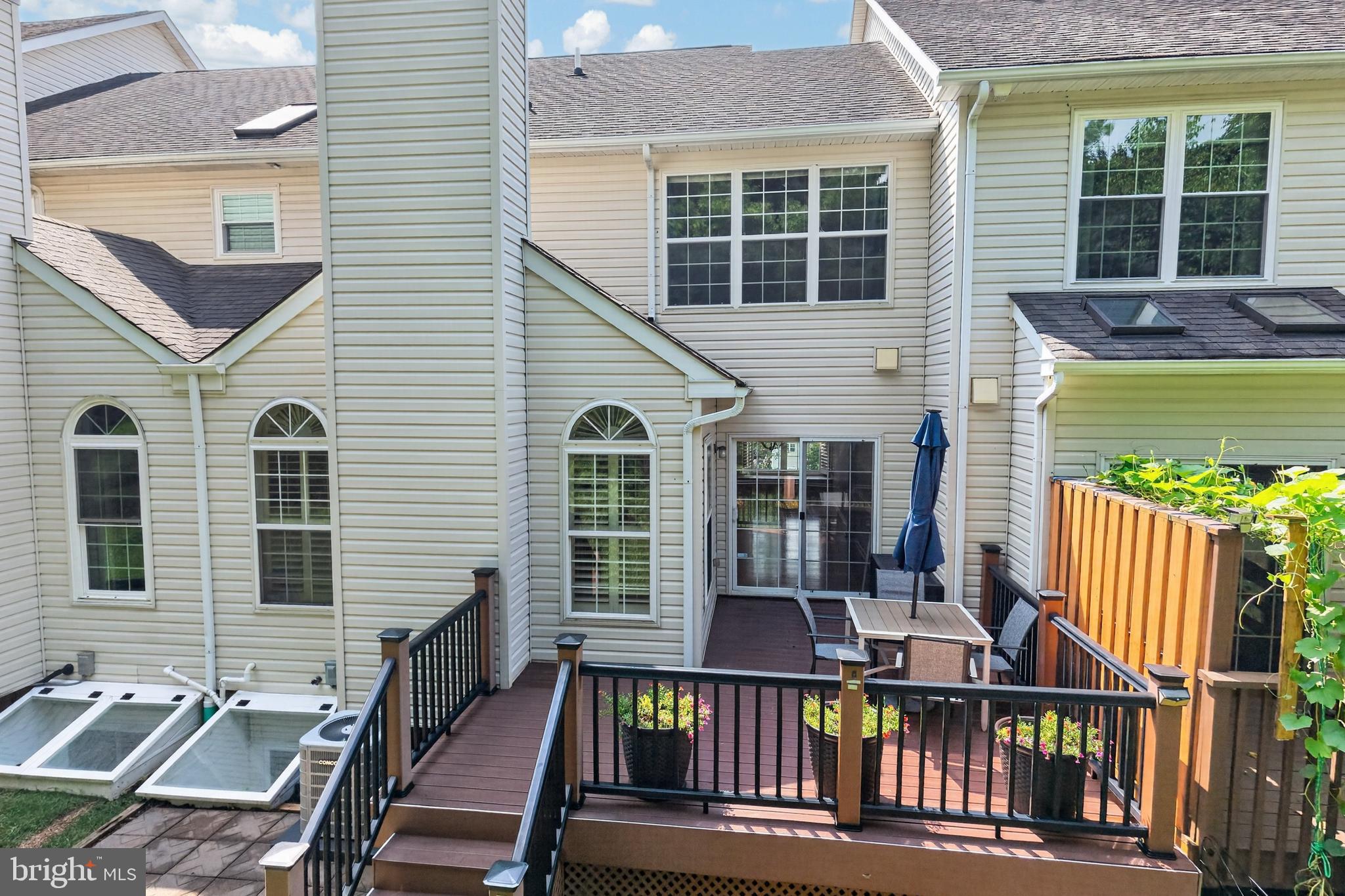 129 MADISON WAY