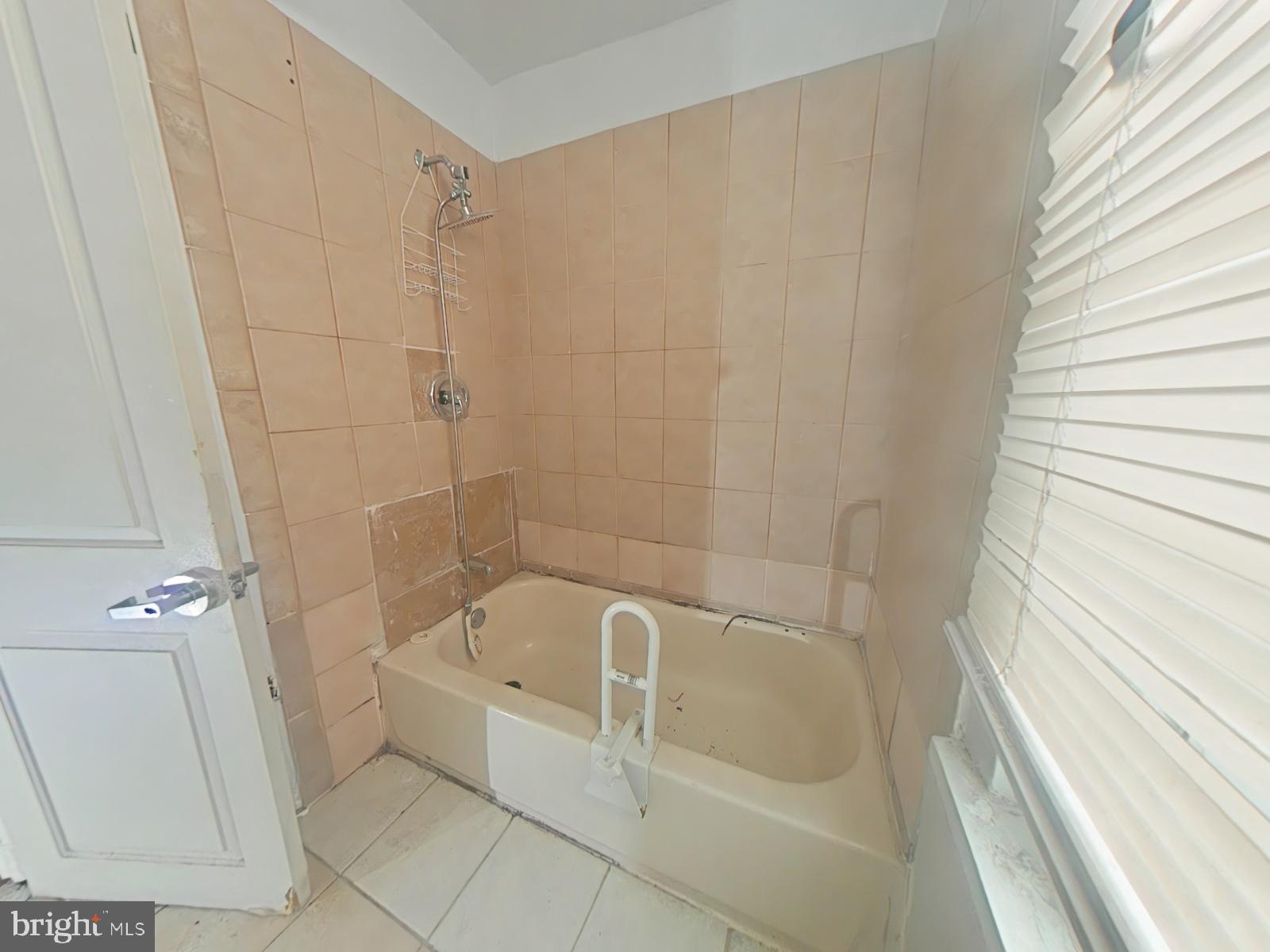 SHARSWOOD - Residential