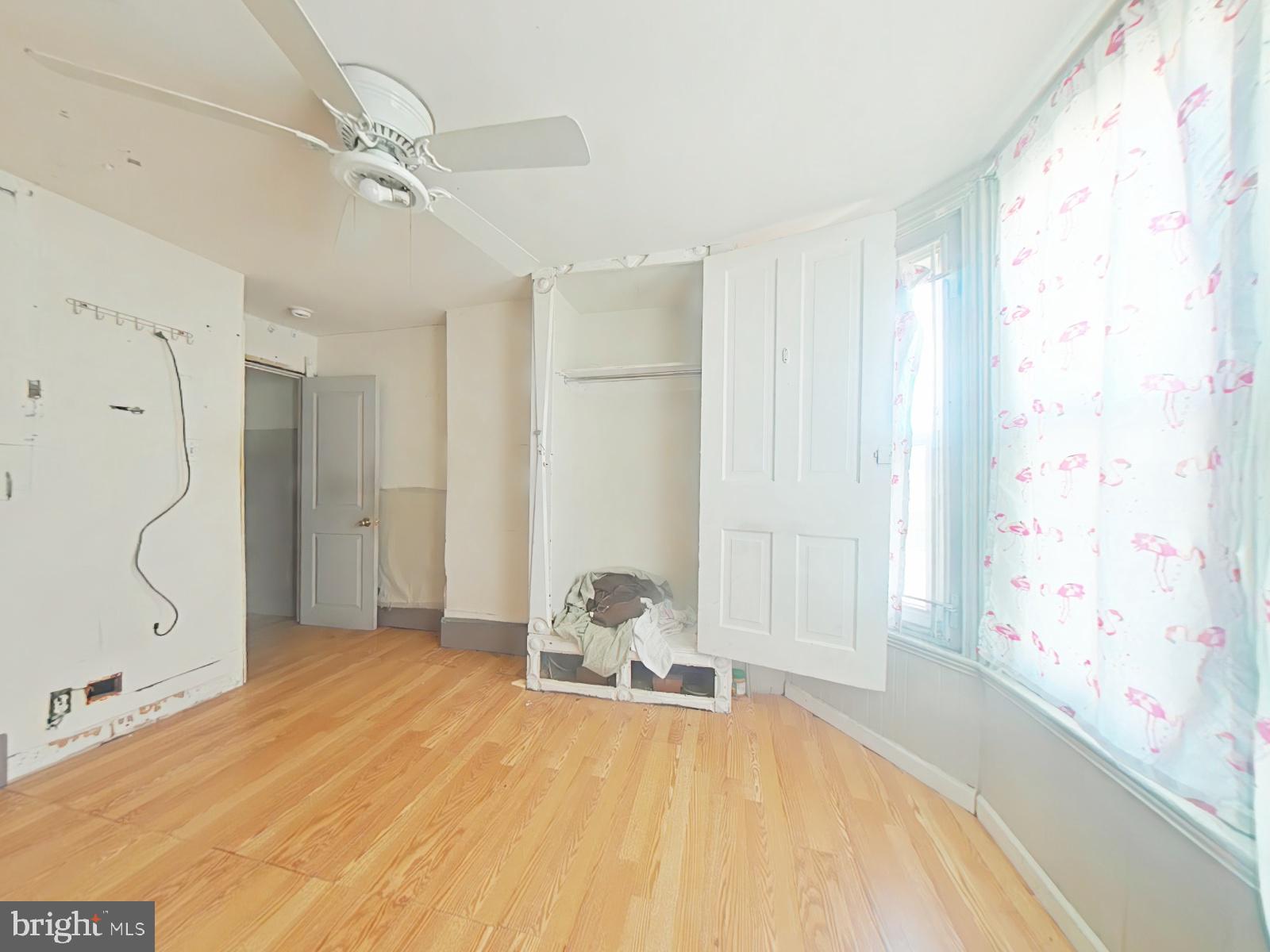 SHARSWOOD - Residential