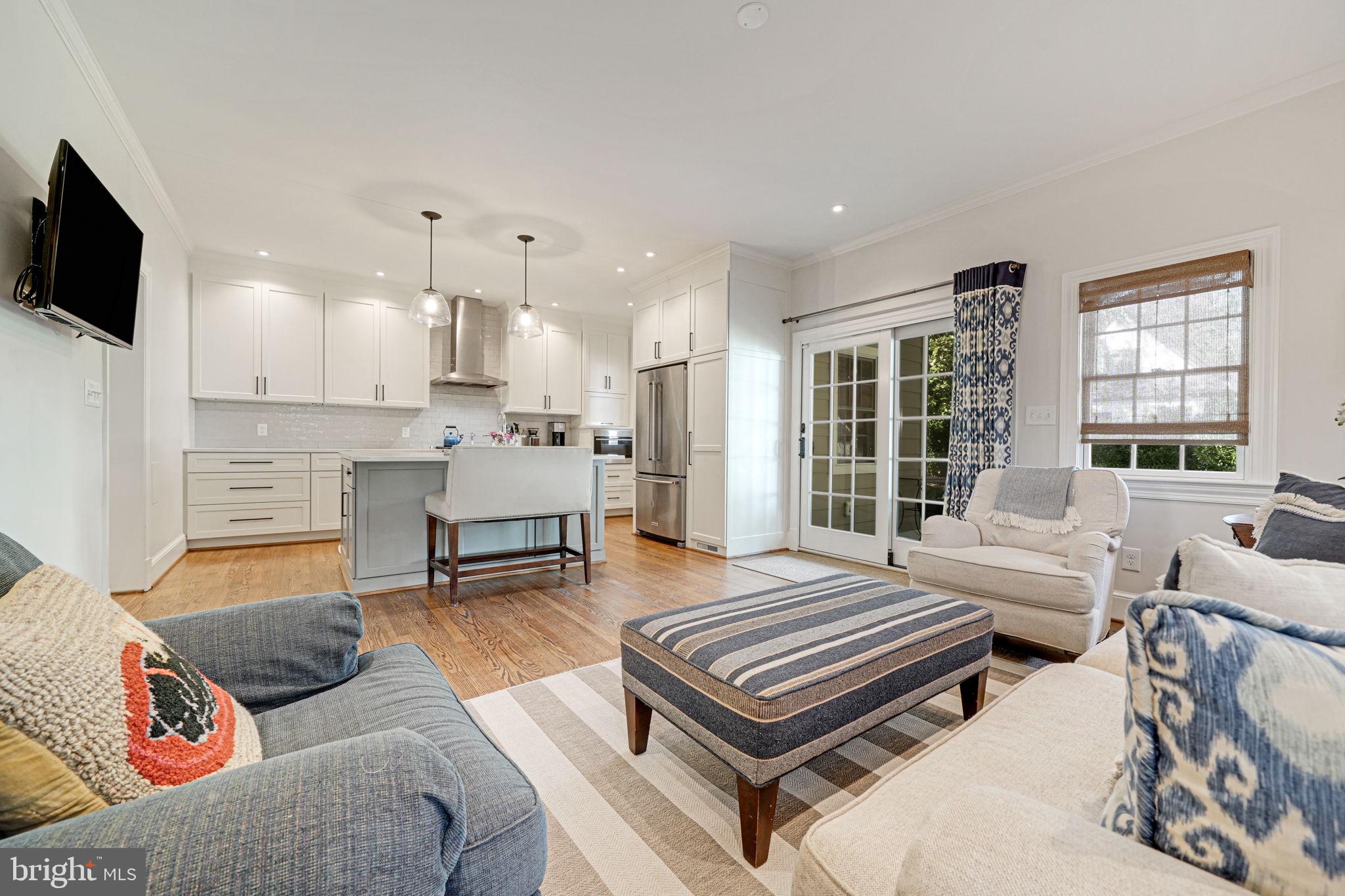 JEFFERSON PARK - Residential