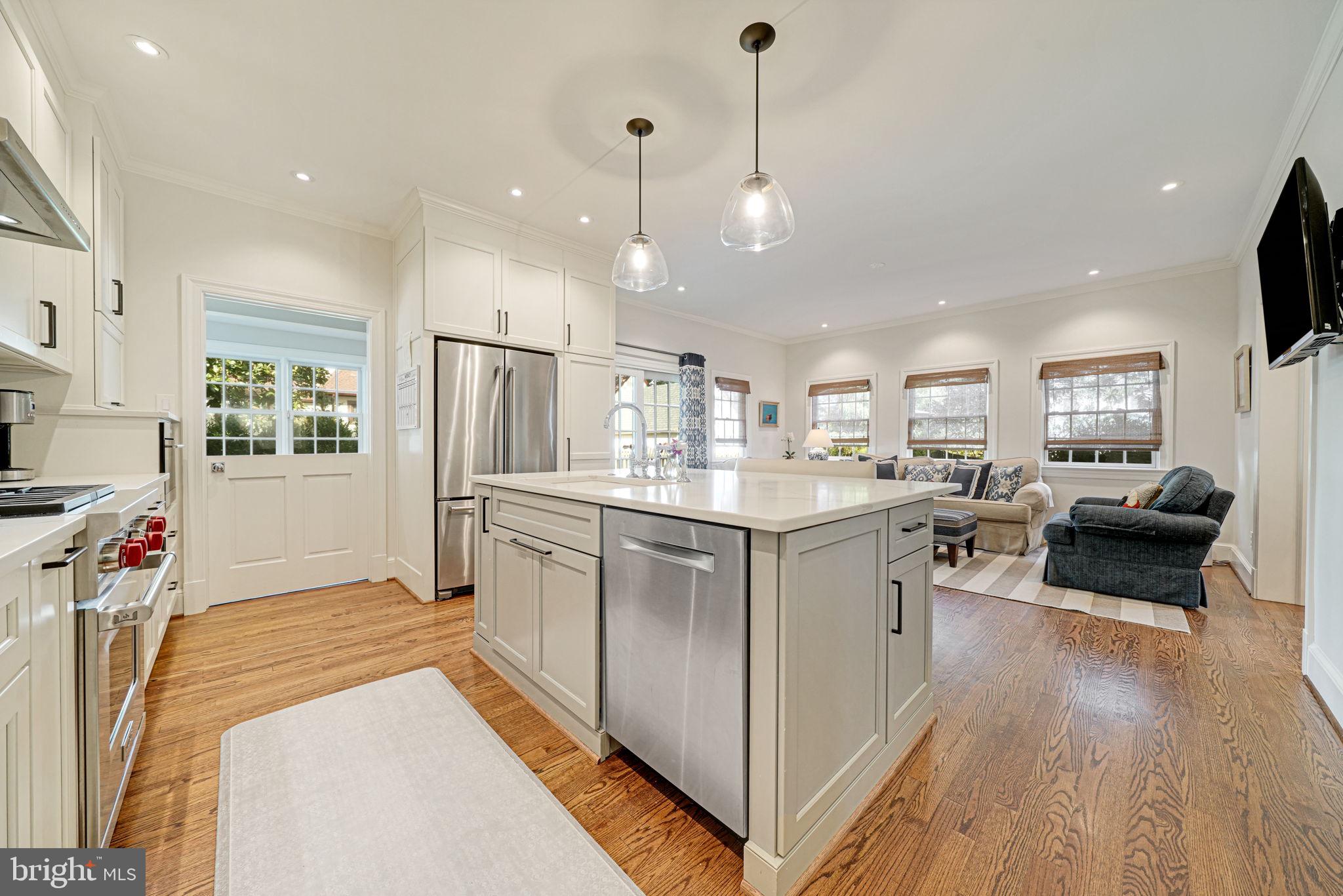 JEFFERSON PARK - Residential