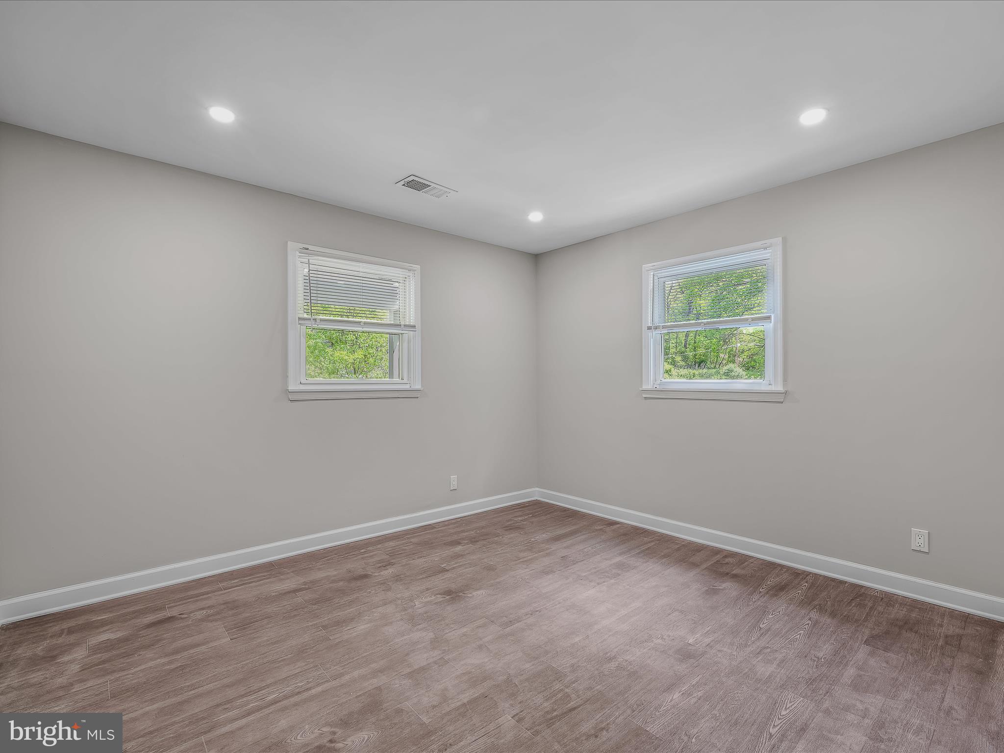 SHANNONDALE - Residential