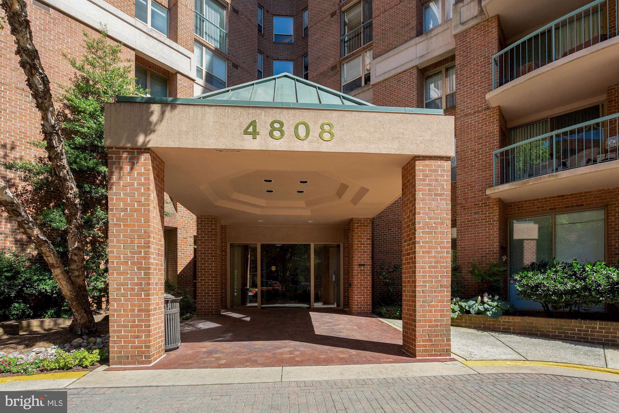 THE CHRISTOPHER - Residential