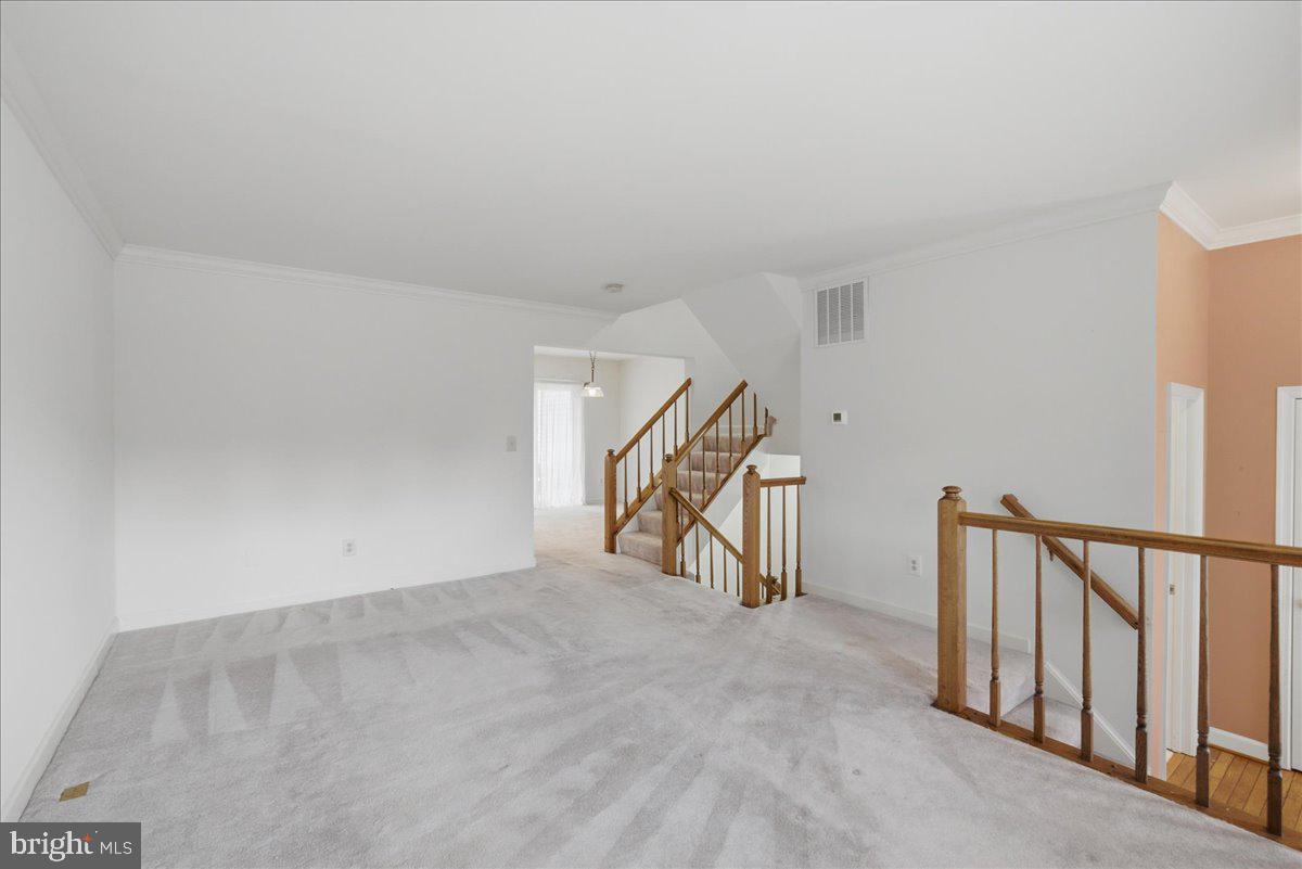 6090 JOUST LANE