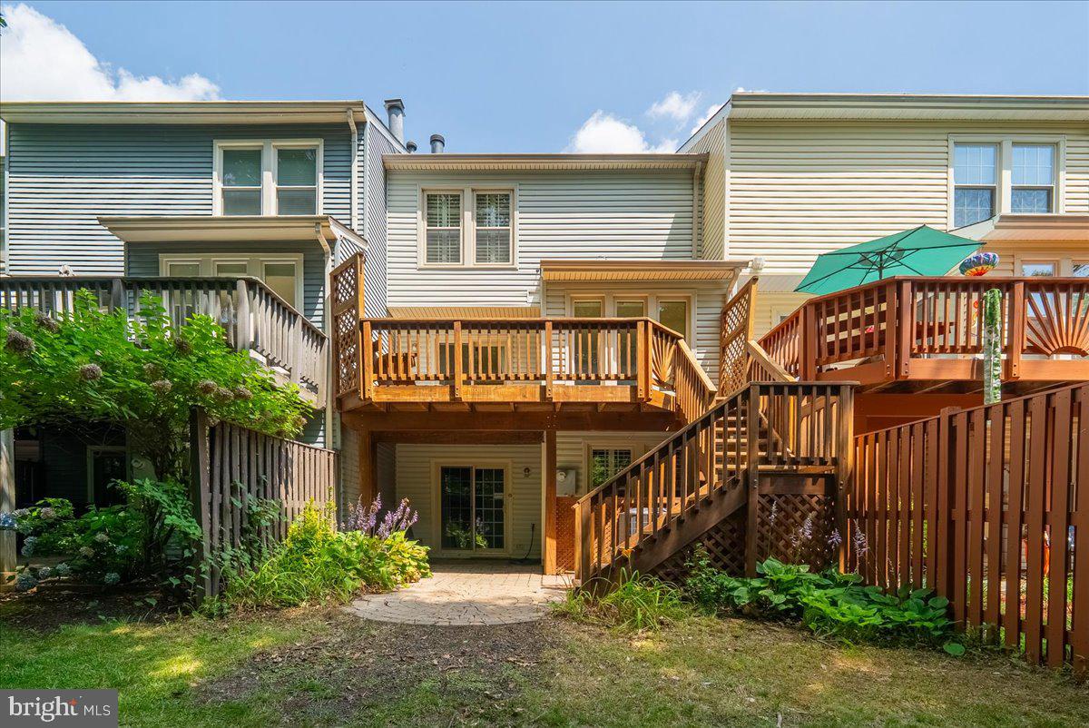 6090 JOUST LANE