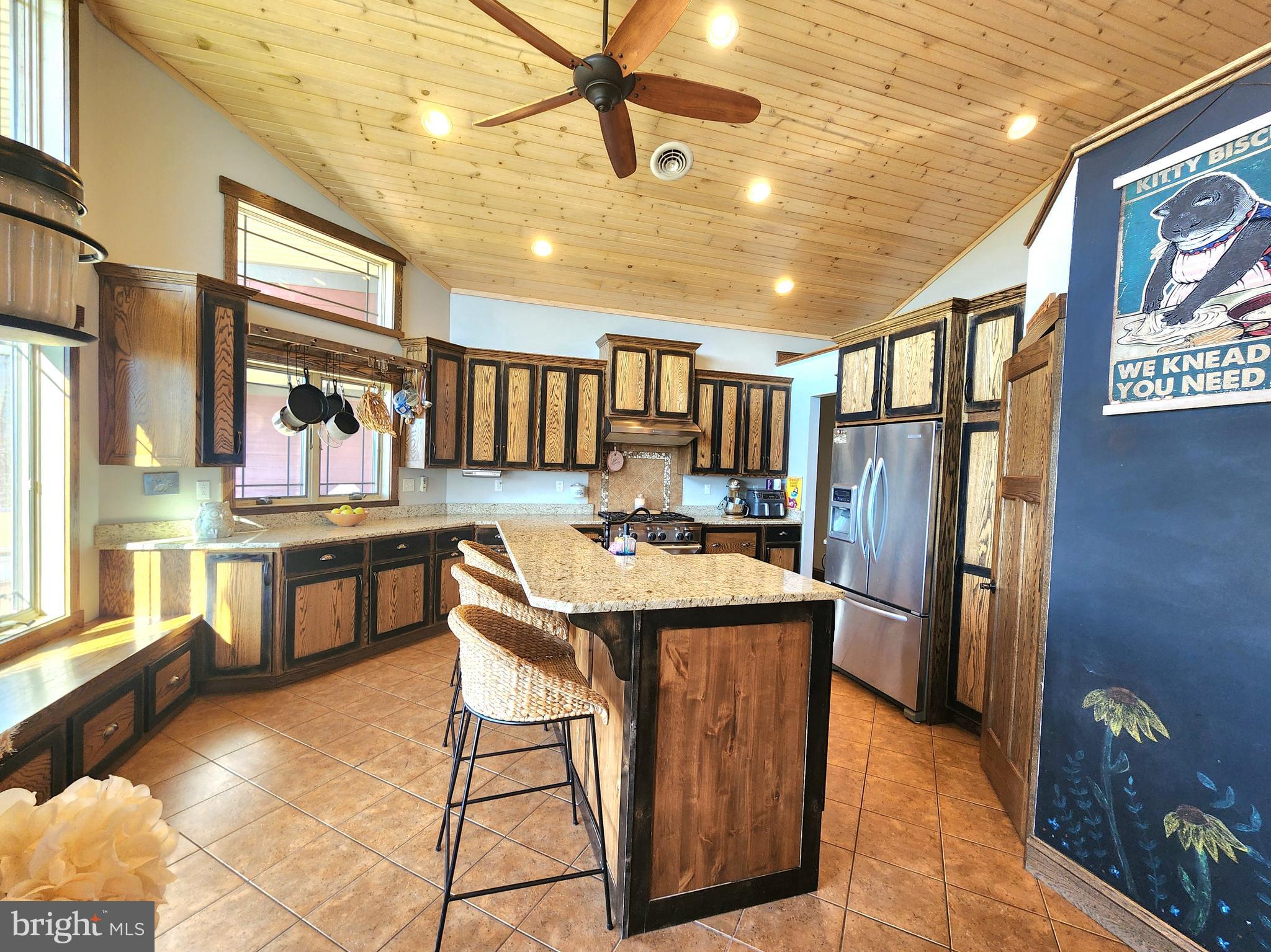 THE SUMMIT OF HARWOOD - Residential