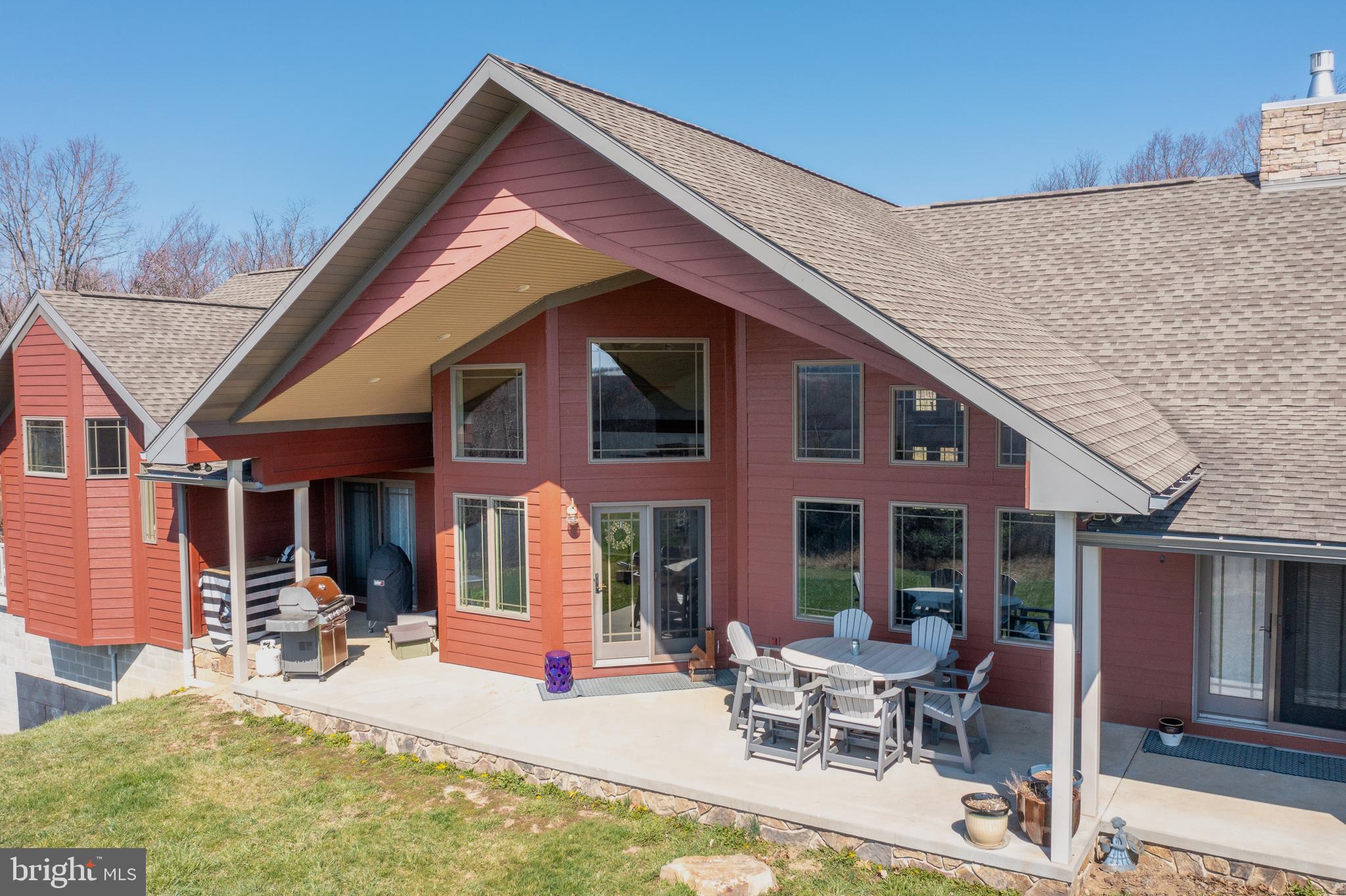 THE SUMMIT OF HARWOOD - Residential