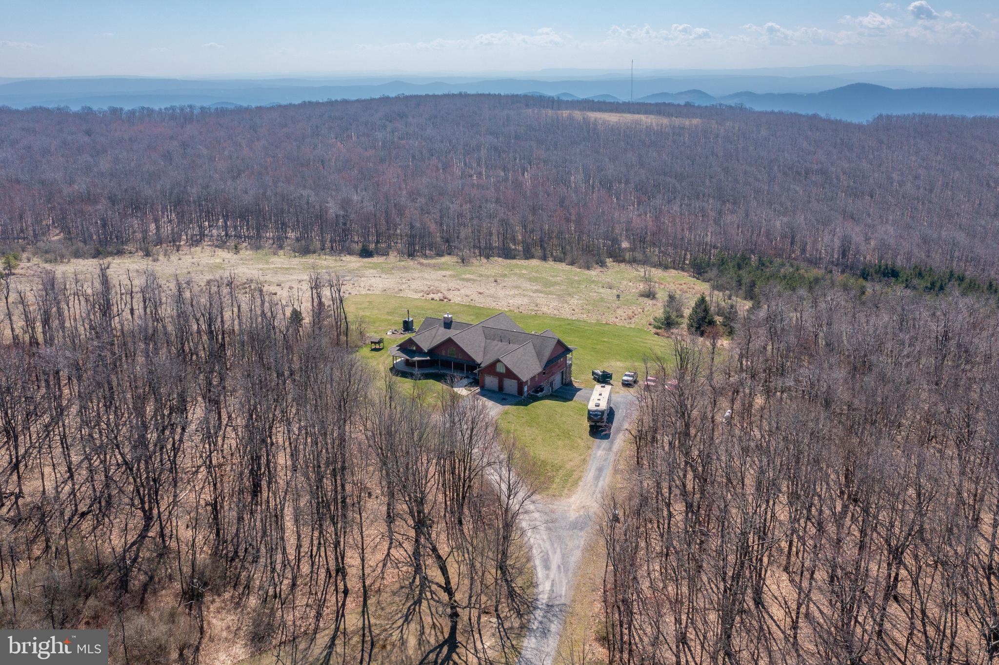 THE SUMMIT OF HARWOOD - Residential