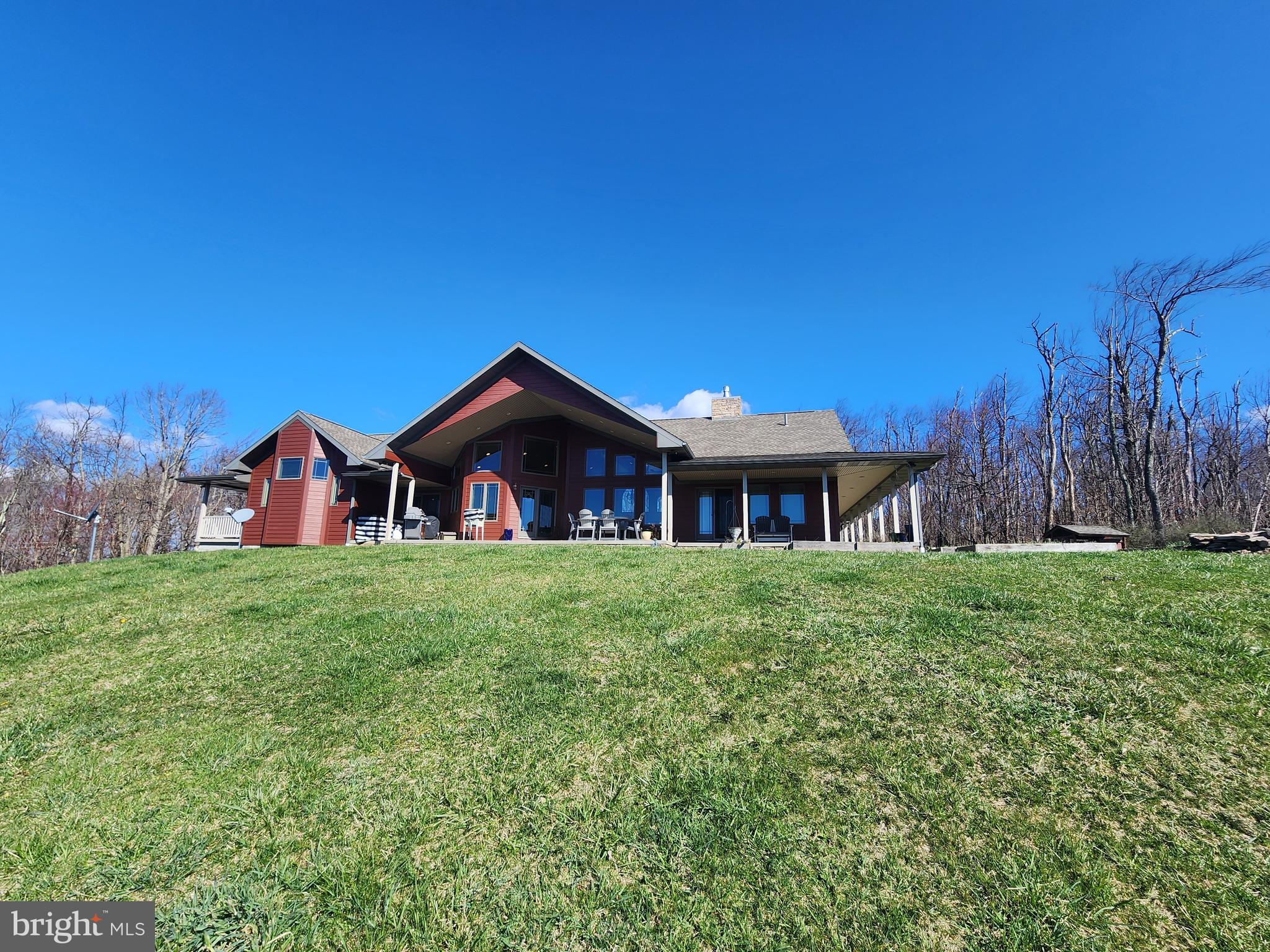 THE SUMMIT OF HARWOOD - Residential