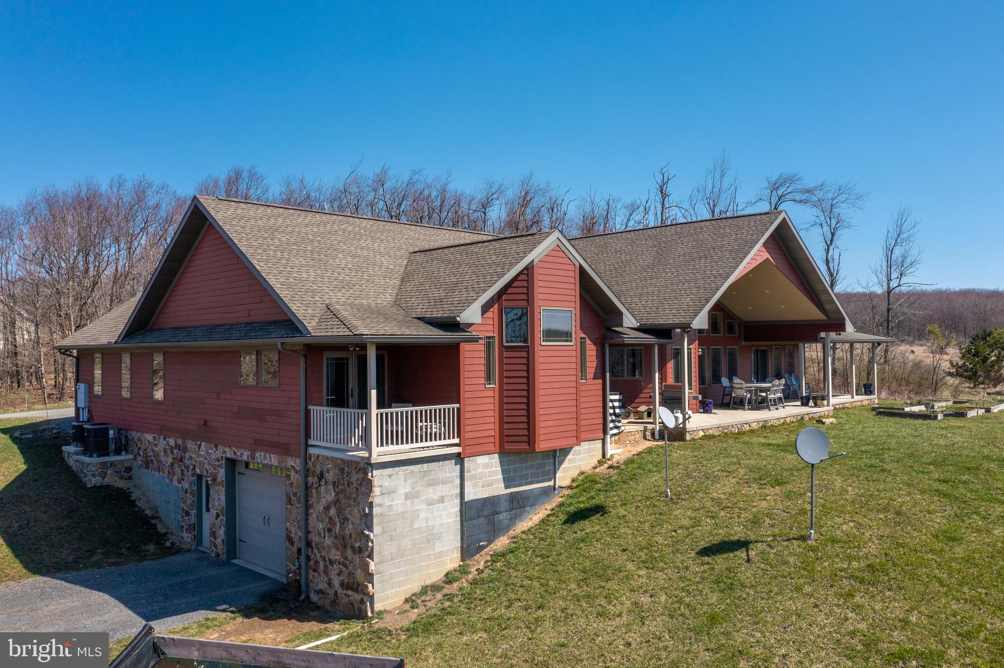 THE SUMMIT OF HARWOOD - Residential