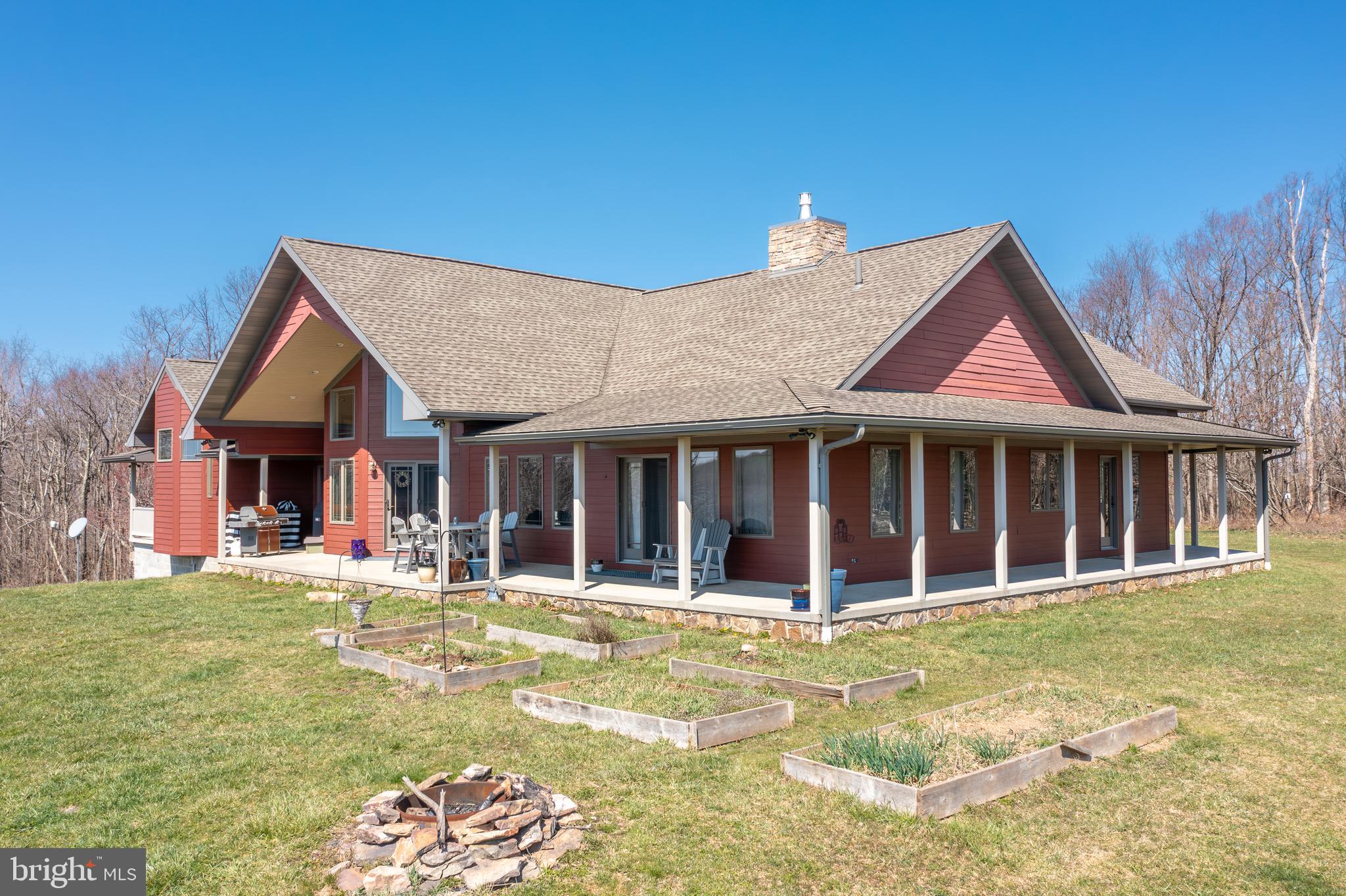 THE SUMMIT OF HARWOOD - Residential