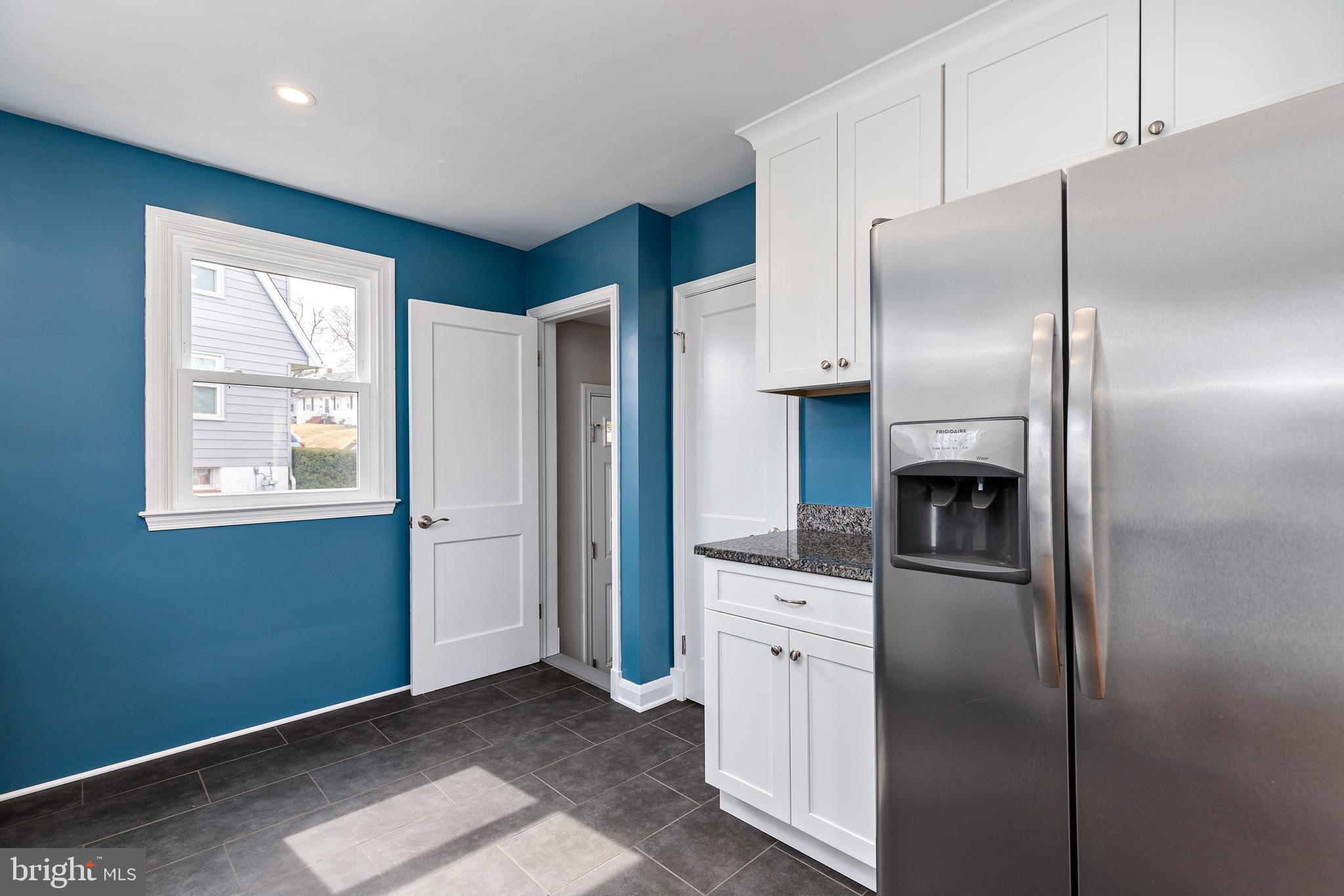 ARBOUR MANOR - Residential