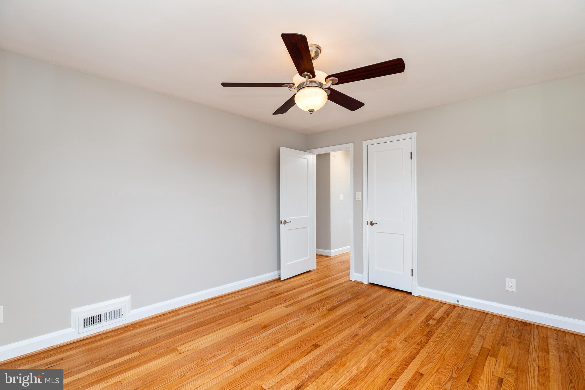 ARBOUR MANOR - Residential