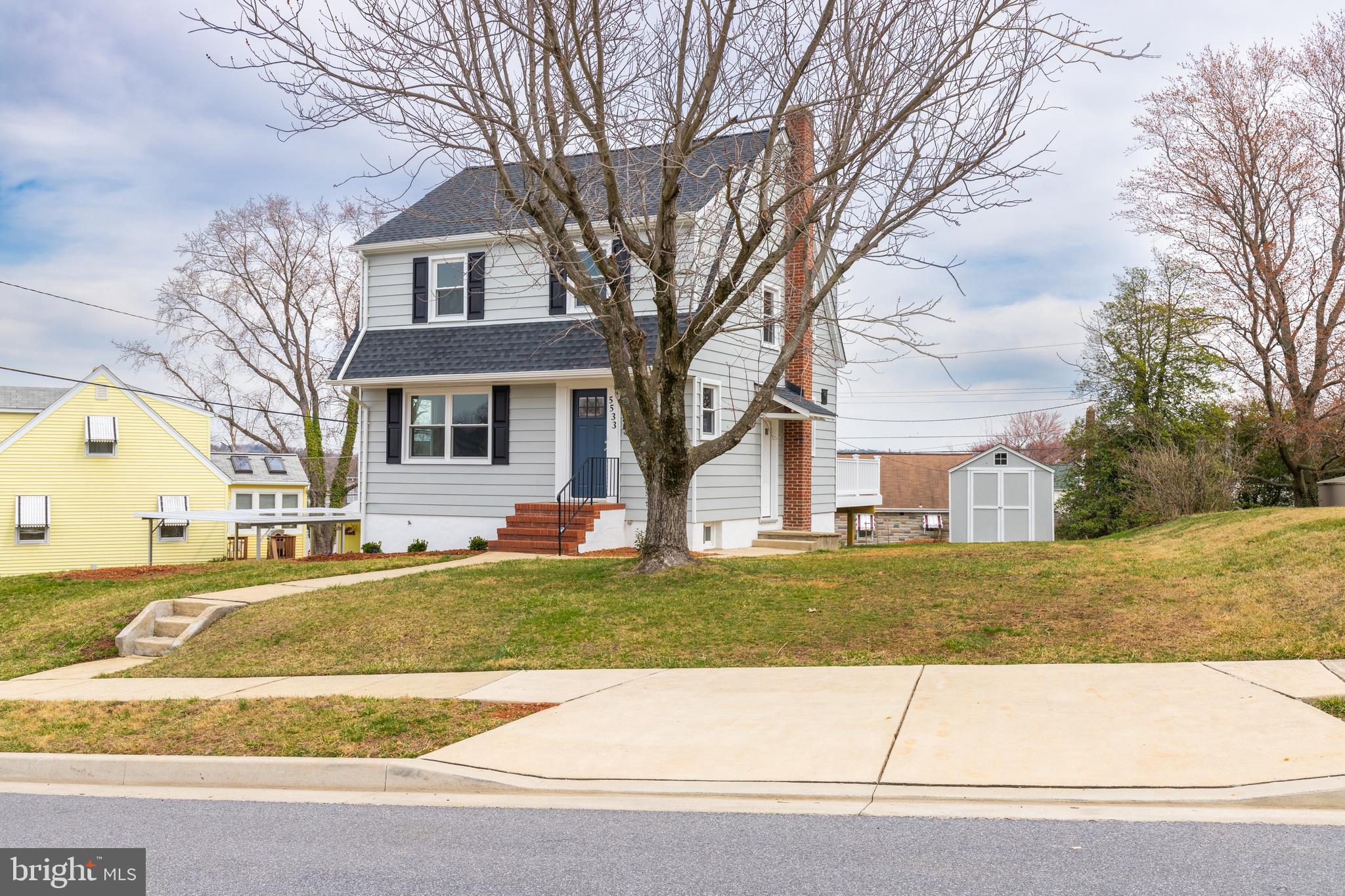 ARBOUR MANOR - Residential