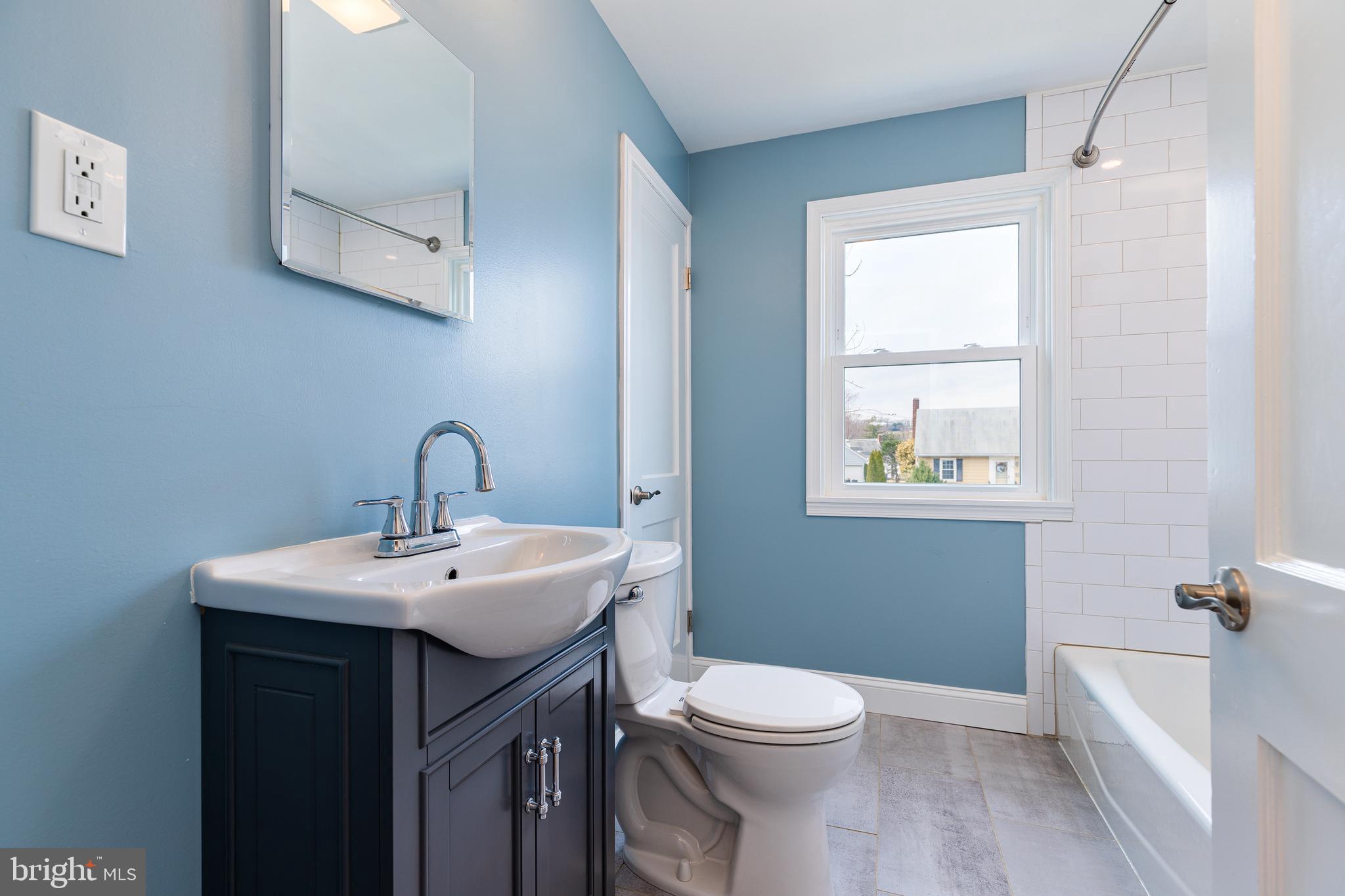 ARBOUR MANOR - Residential