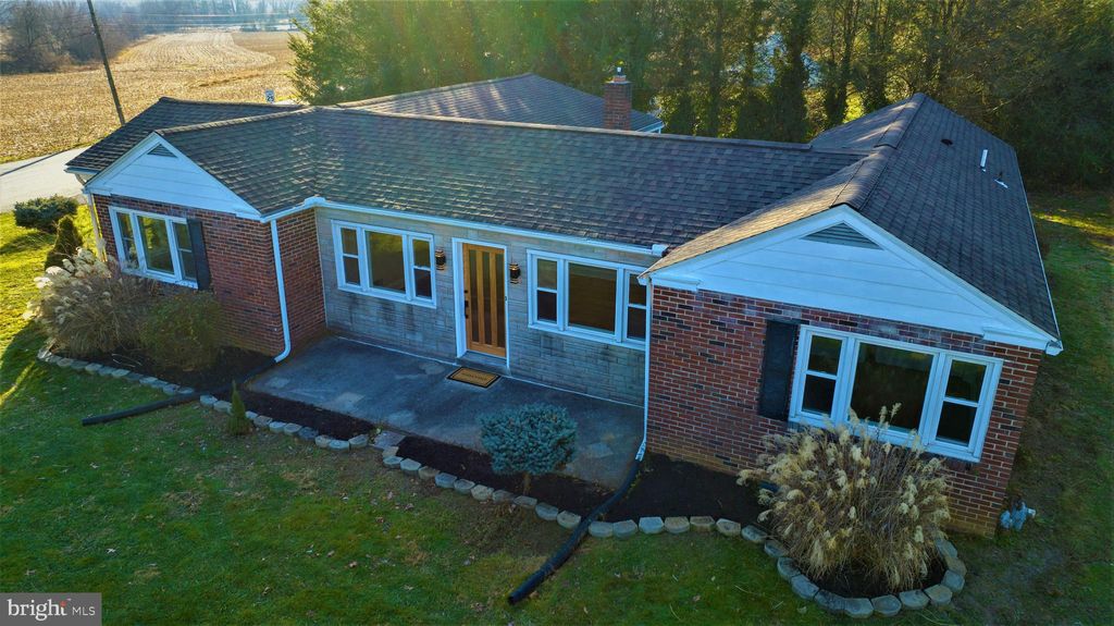 Photo of 124 MILLERSVILLE RD, LANCASTER, PA 17603 (MLS # PALA2029086)