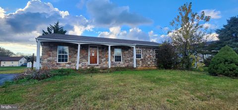 226 ELWYN SINKING SPRING PA 19608