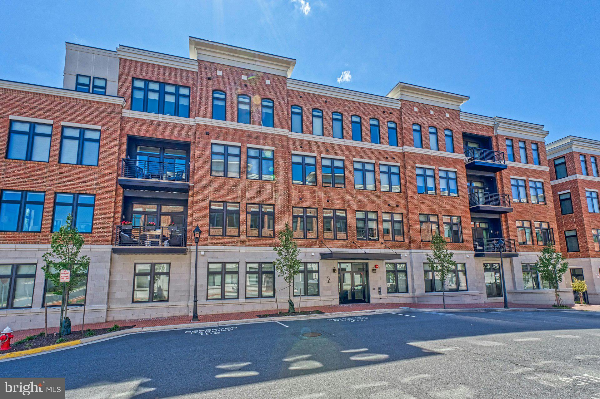 KING STREET STATION CONDO - Residential