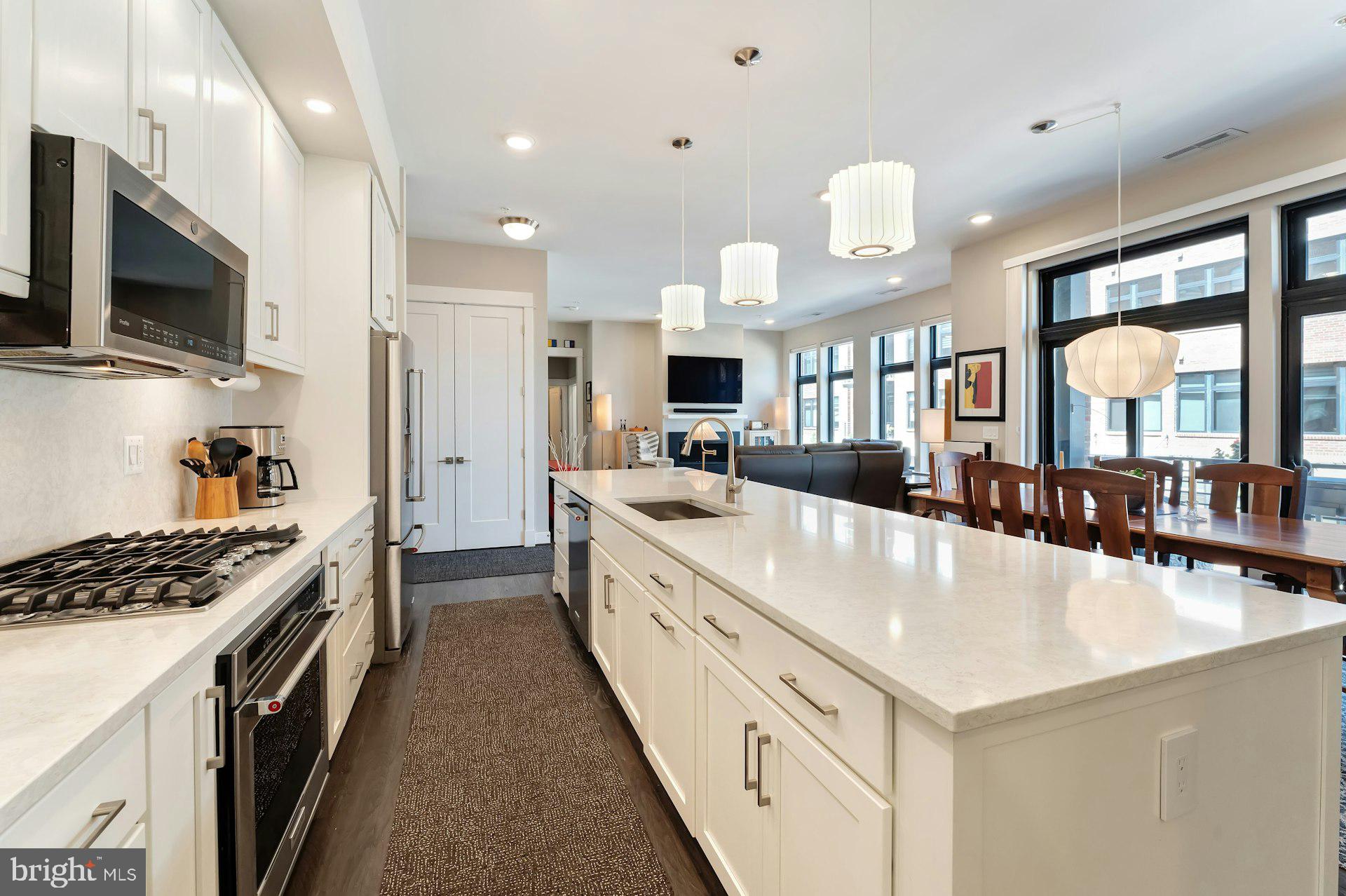 KING STREET STATION CONDO - Residential