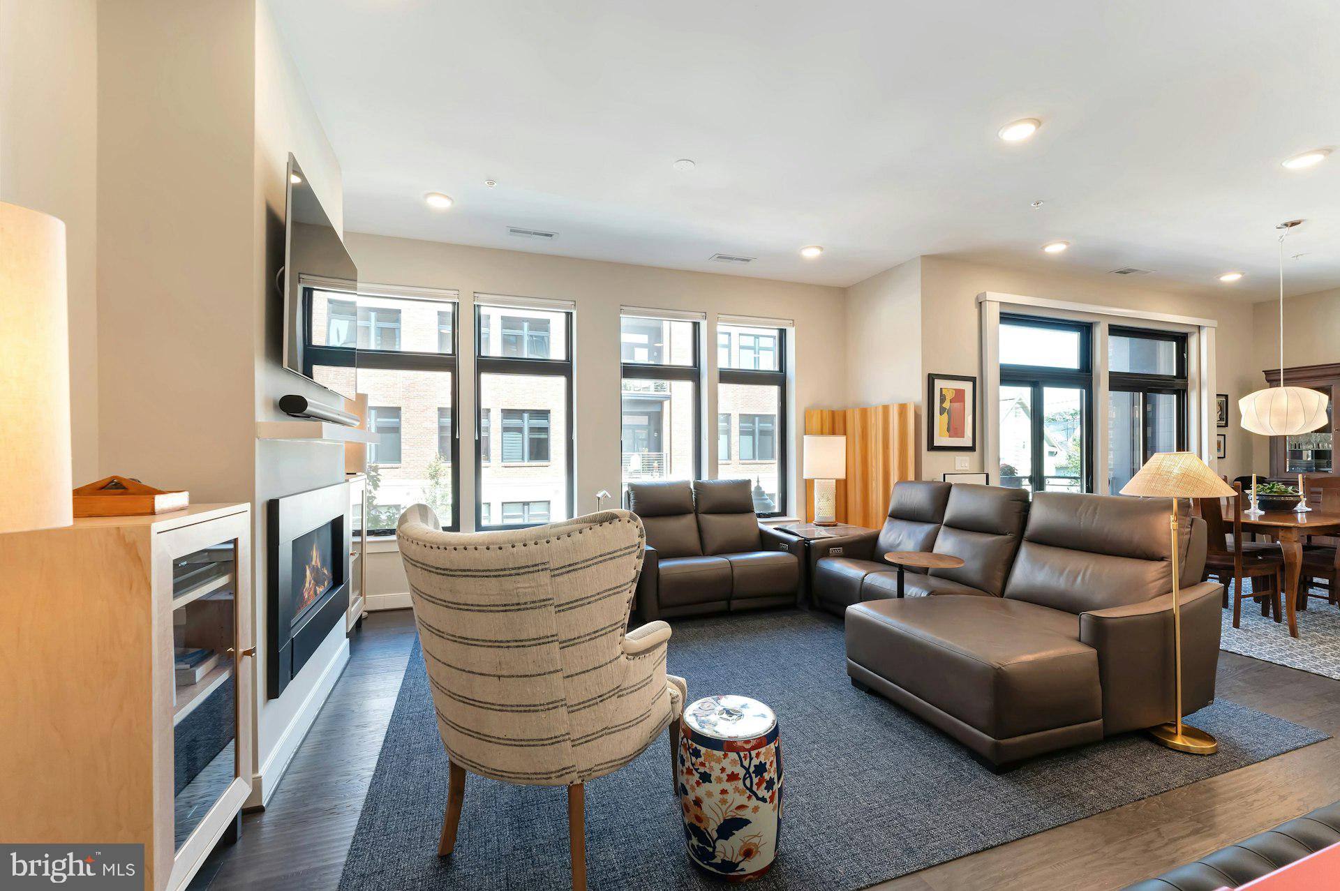 KING STREET STATION CONDO - Residential