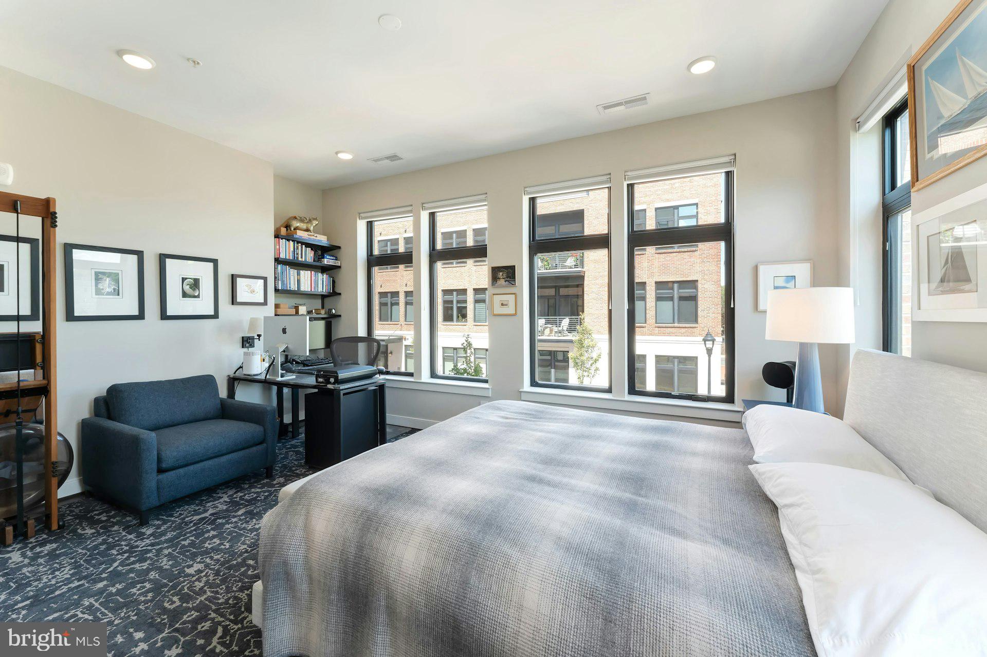 KING STREET STATION CONDO - Residential