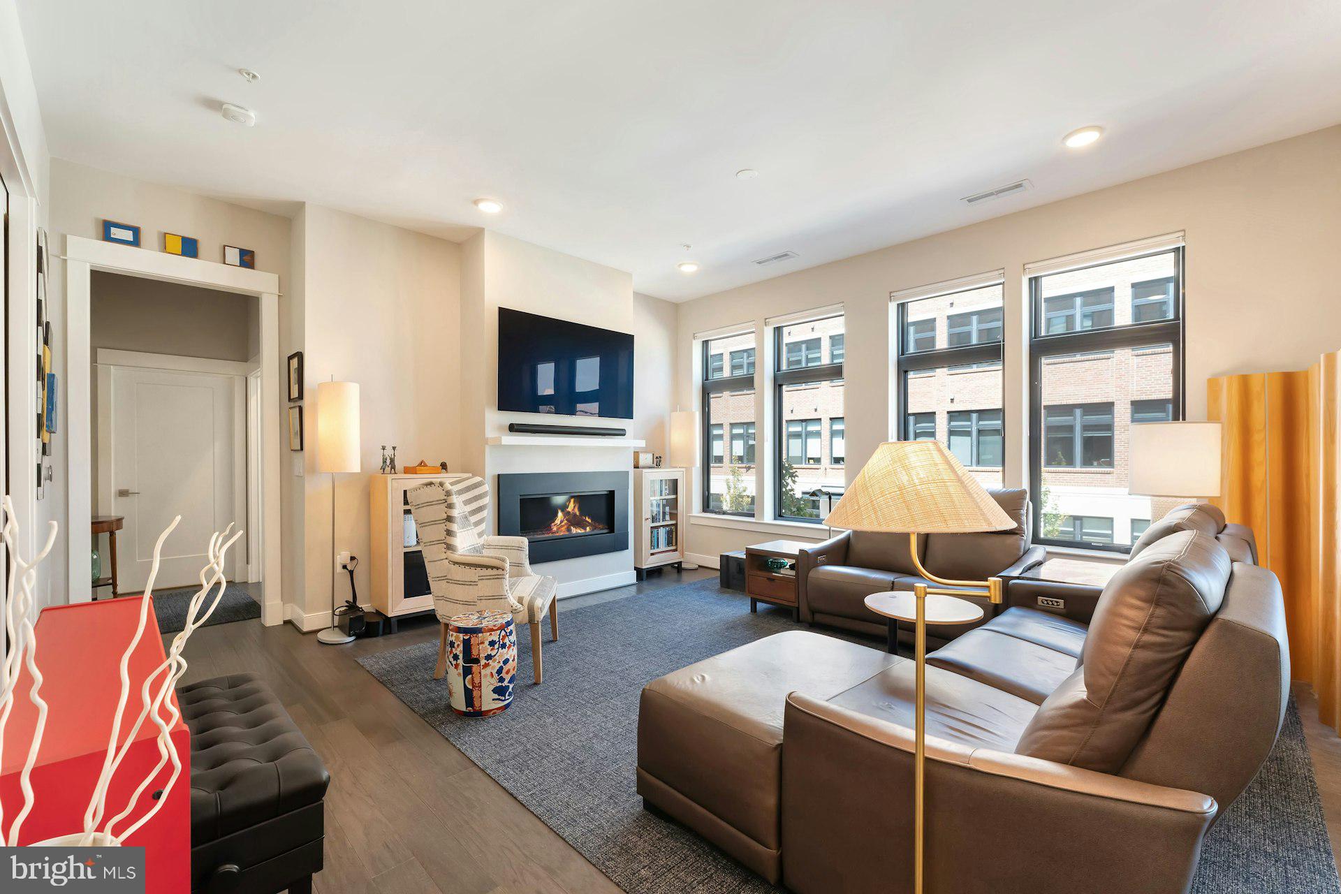 KING STREET STATION CONDO - Residential