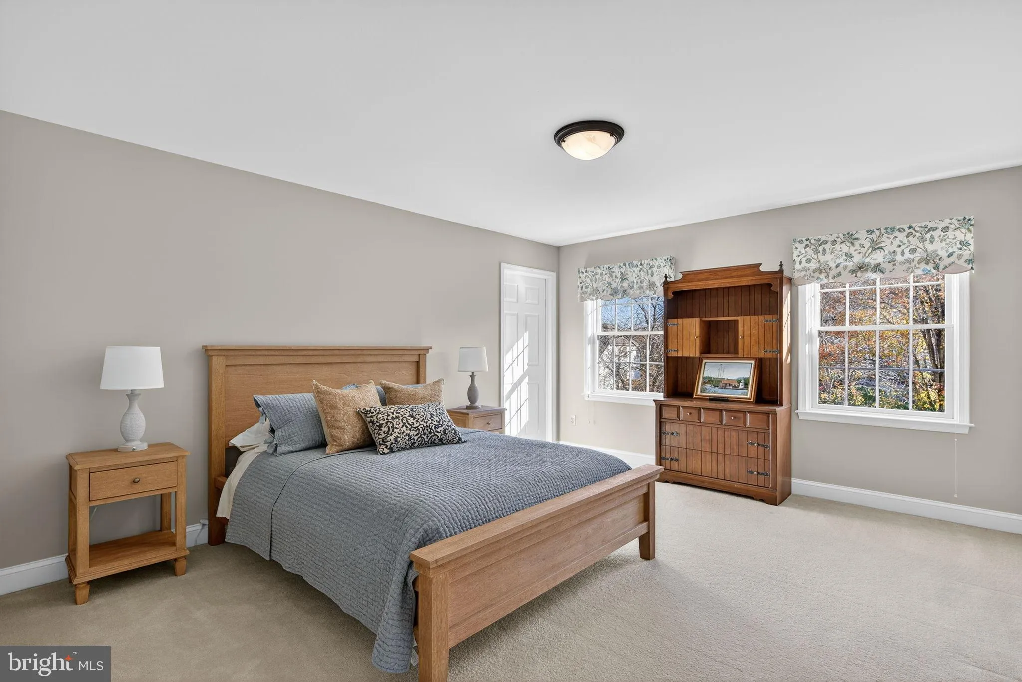 Macungie, Pennsylvania 18062, United States, 4 Bedrooms Bedrooms, ,4 BathroomsBathrooms,Residential,Pending,245279