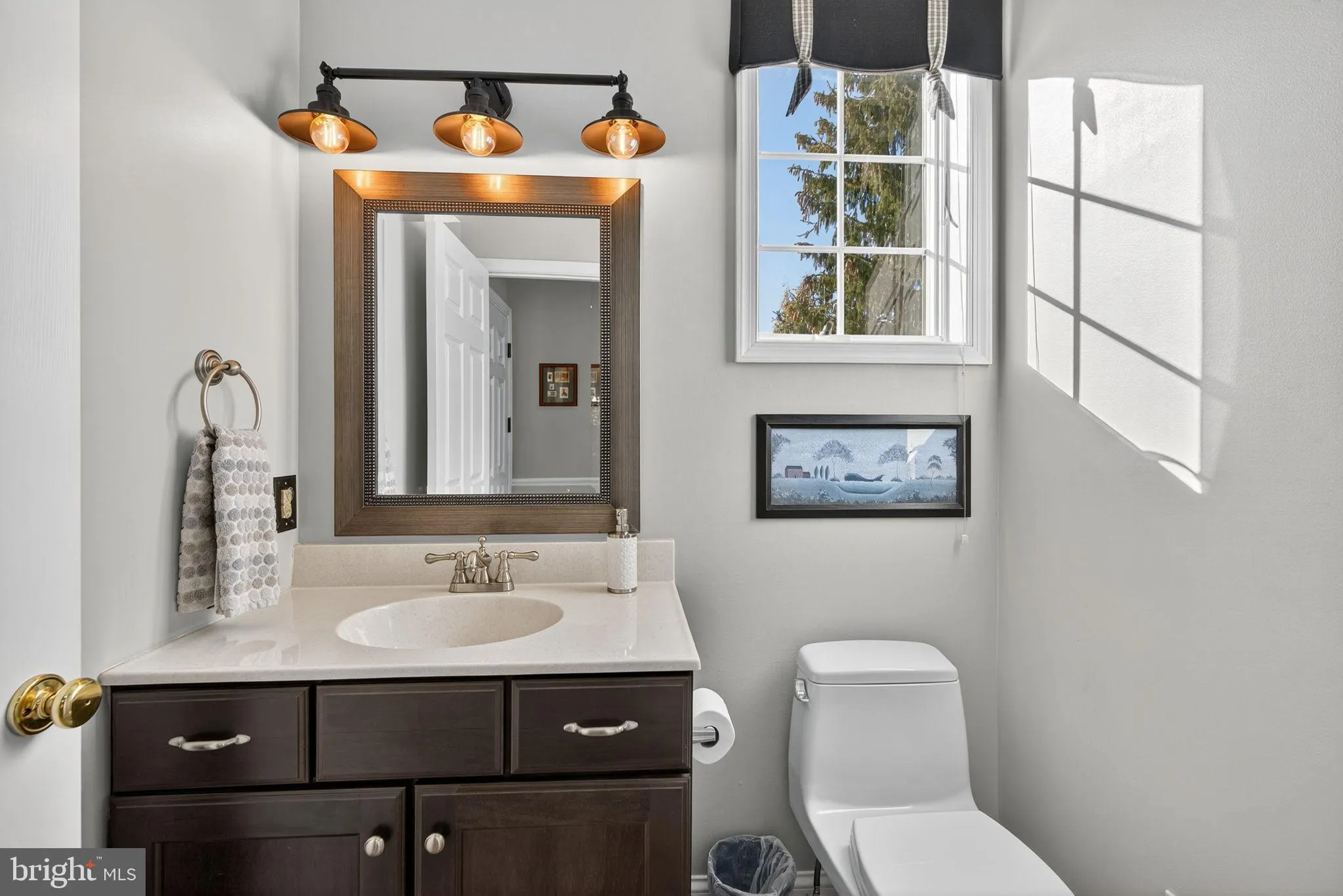 Macungie, Pennsylvania 18062, United States, 4 Bedrooms Bedrooms, ,4 BathroomsBathrooms,Residential,Pending,245279