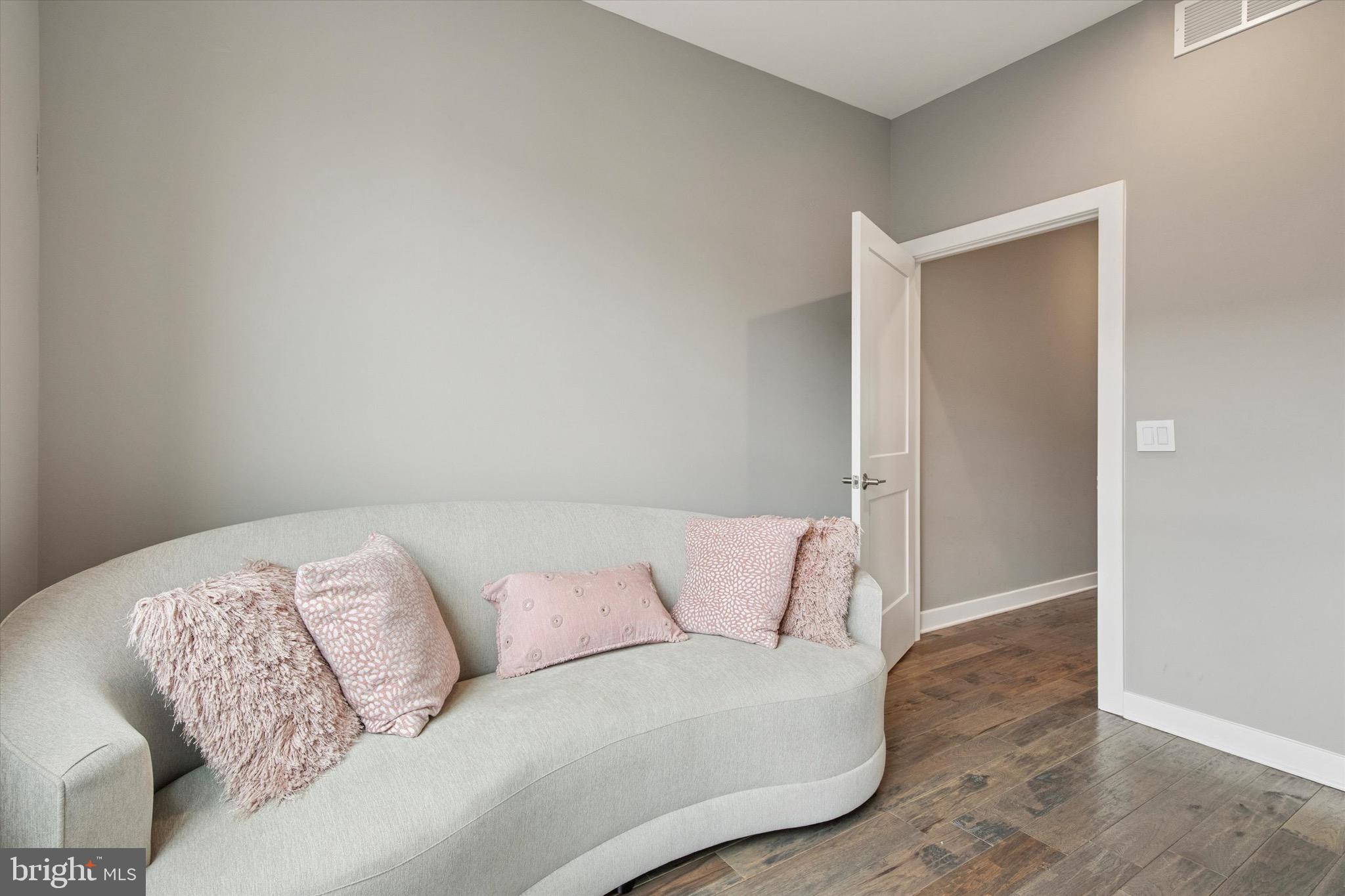 MANAYUNK - Residential
