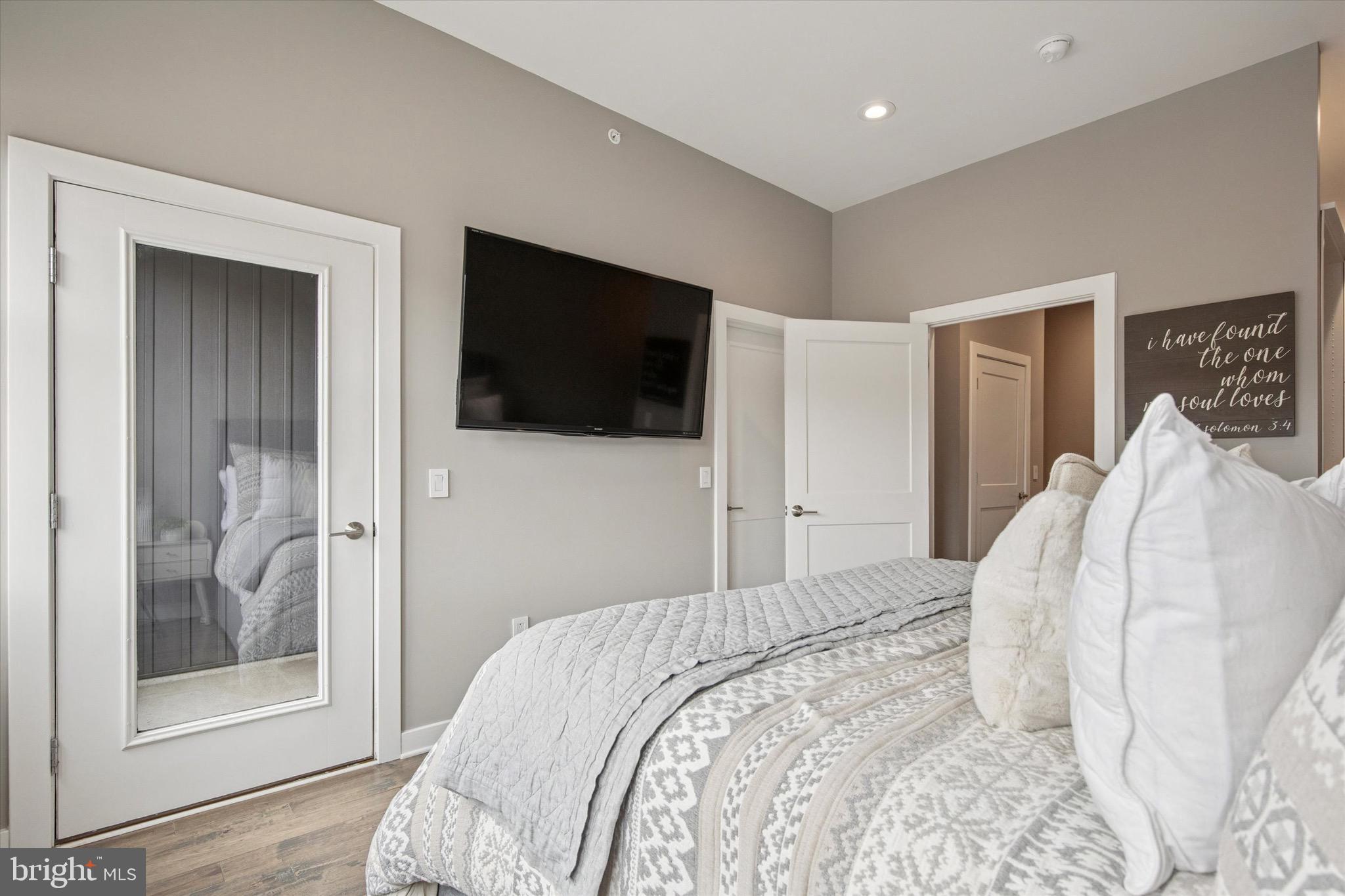 MANAYUNK - Residential