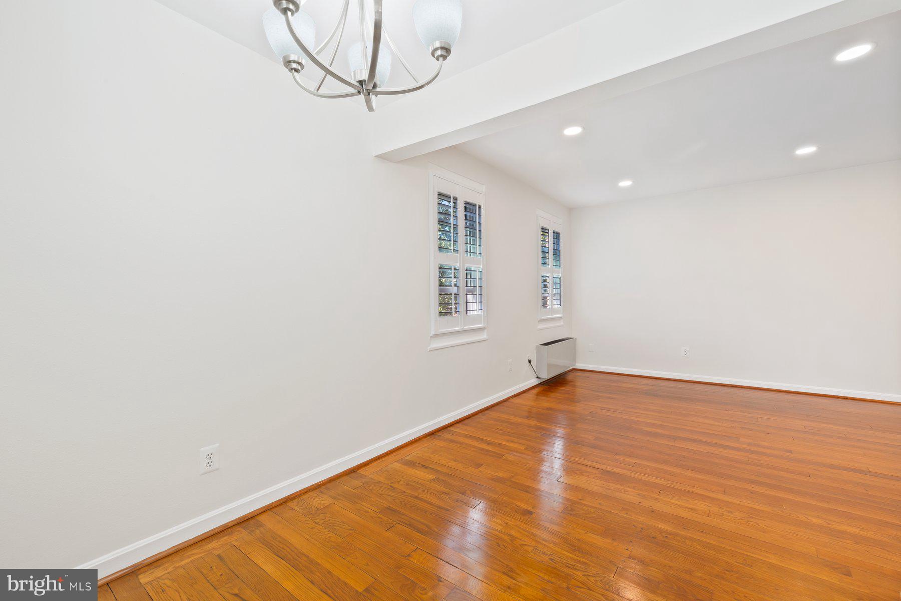 4822 CHEVY CHASE DRIVE 4822-3