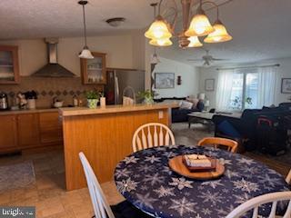 211-62 FOREST LAKE DRIVE