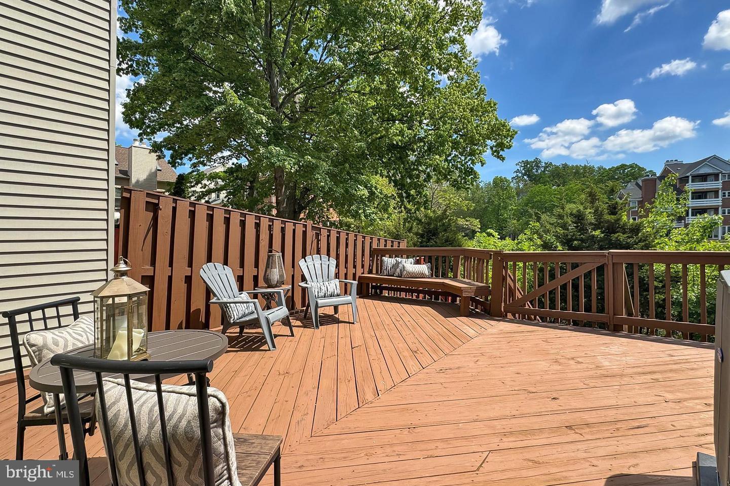 7527 CHRISLAND COVE