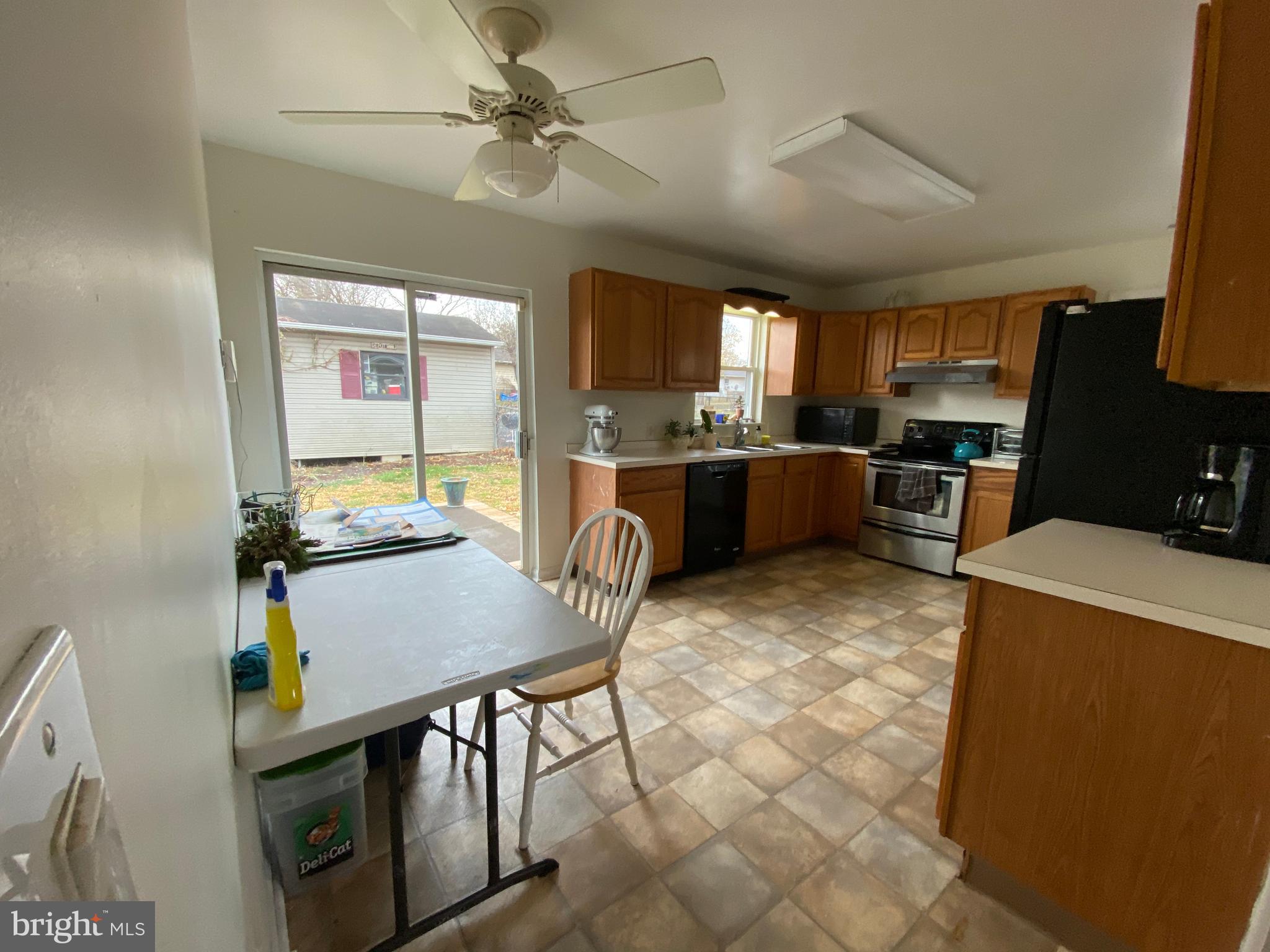 DUTCH LANE - Residential