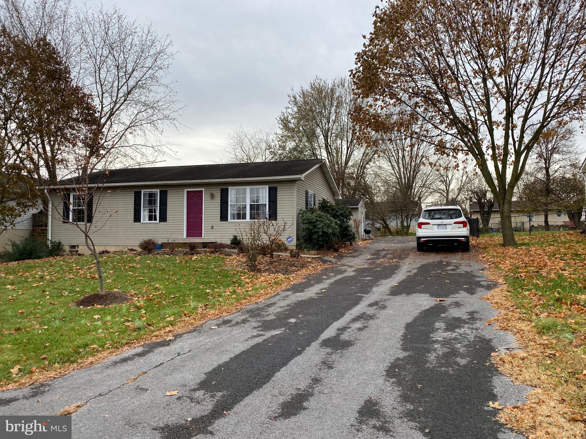 DUTCH LANE - Residential