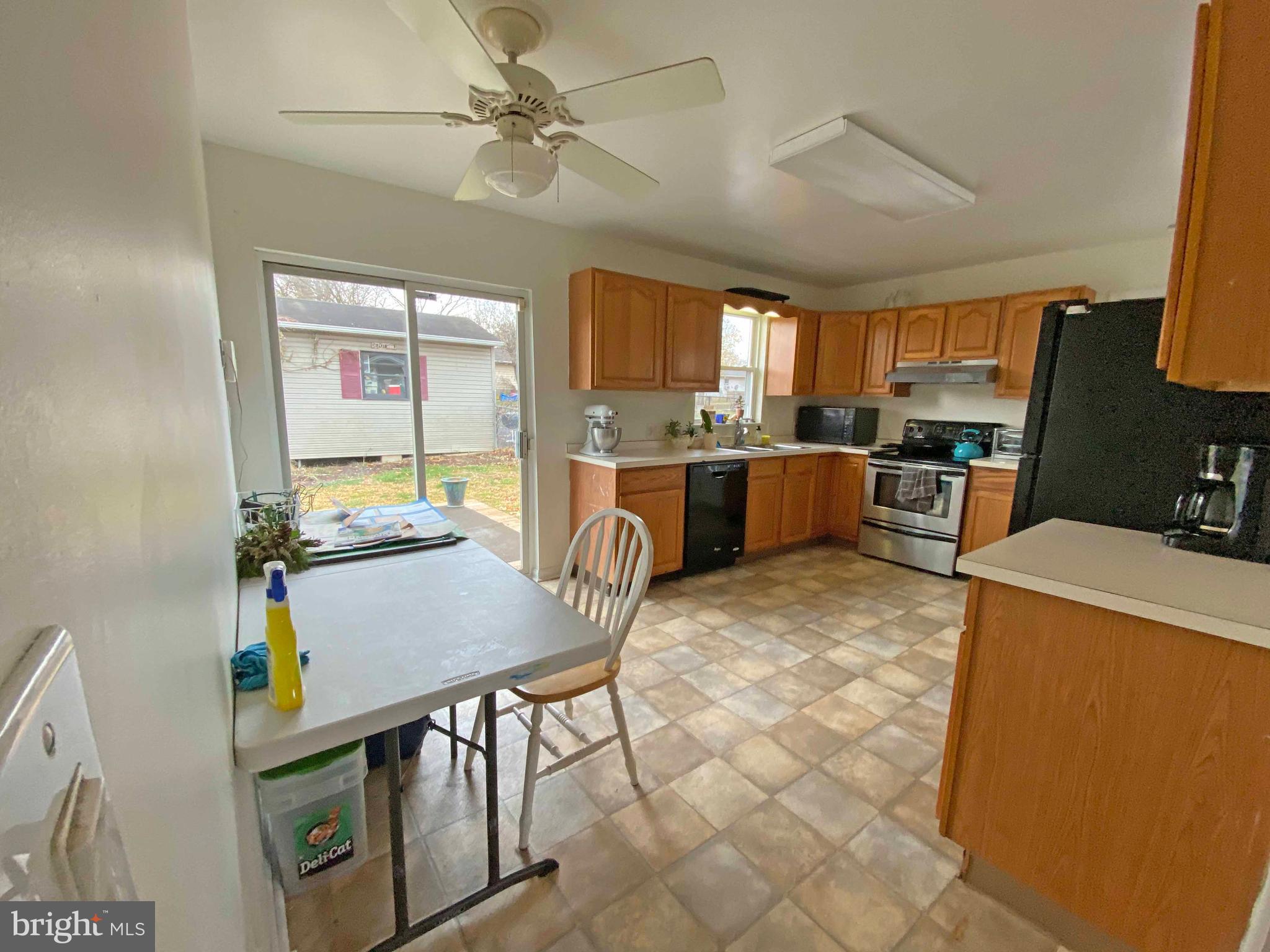 DUTCH LANE - Residential