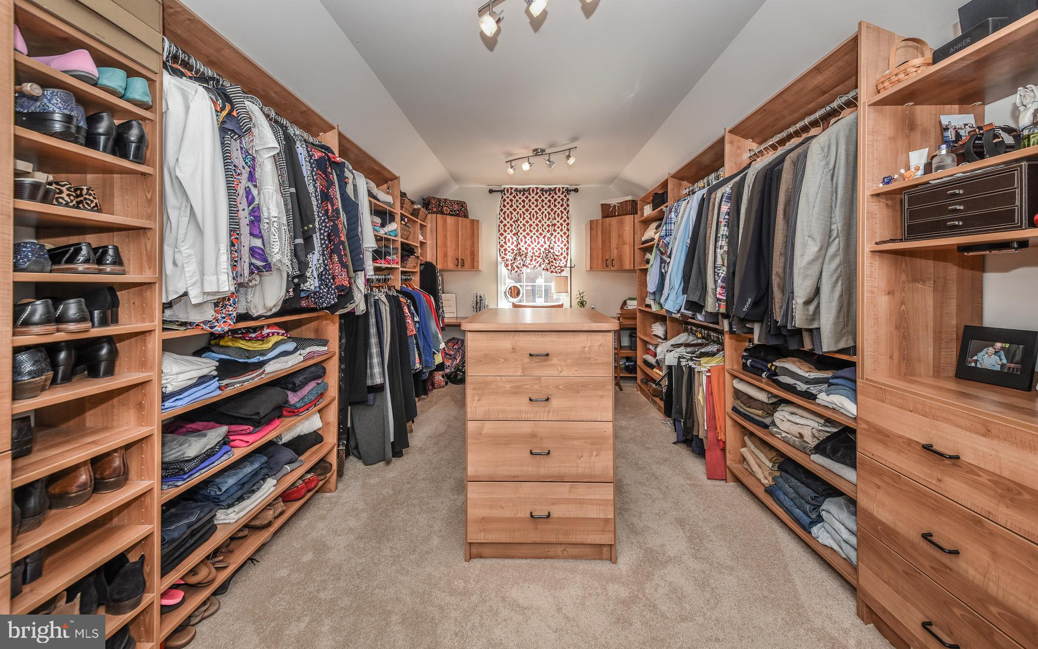 BUCKINGHAM FOREST - Residential