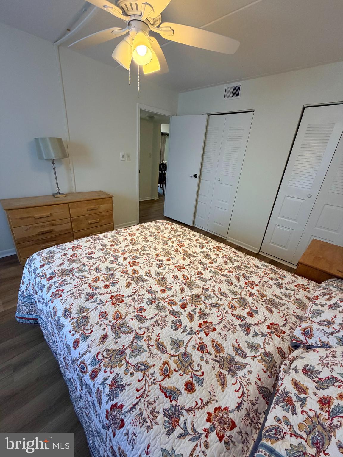 ENGLISH VILLAGE - Residential