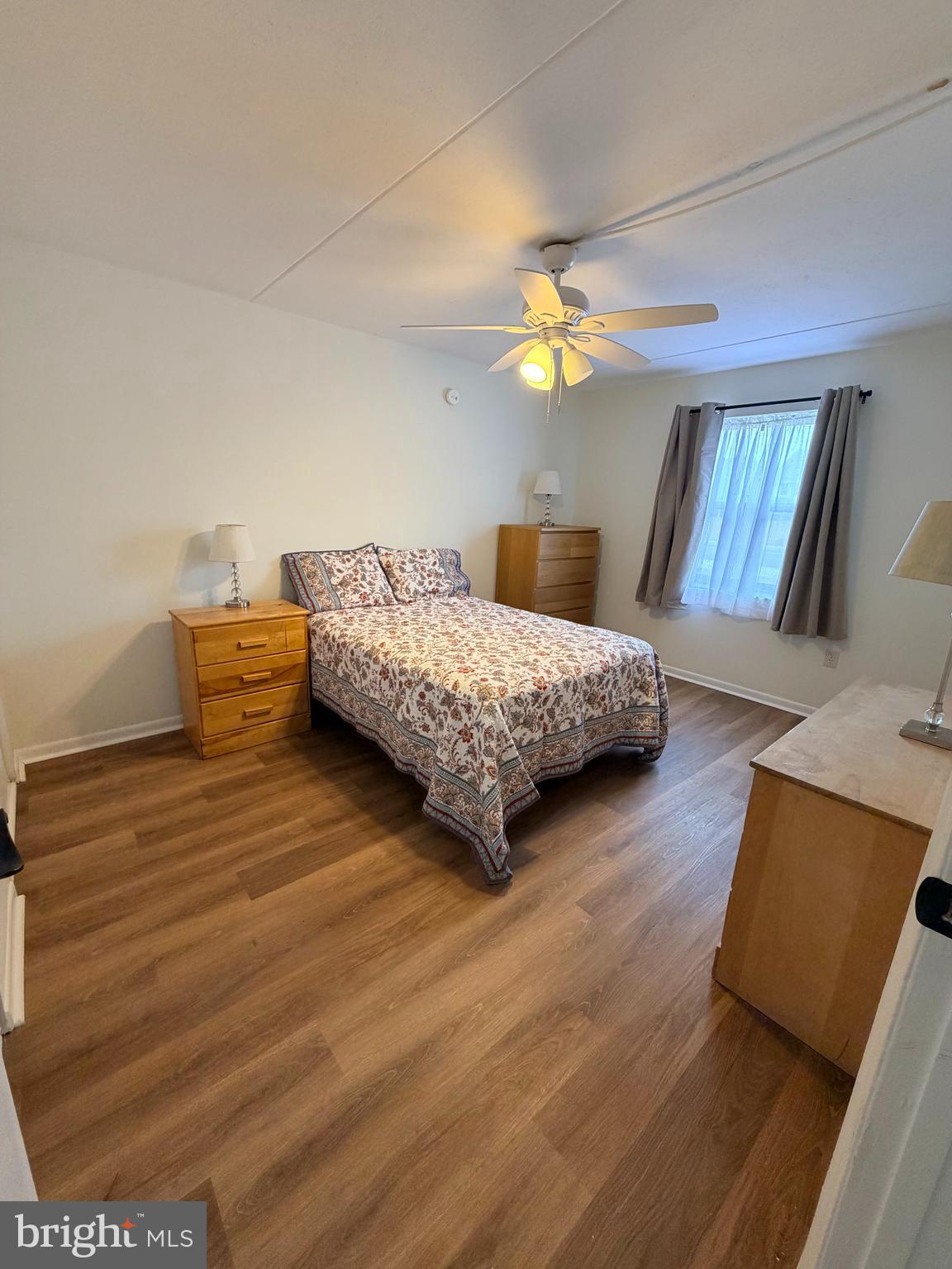 ENGLISH VILLAGE - Residential