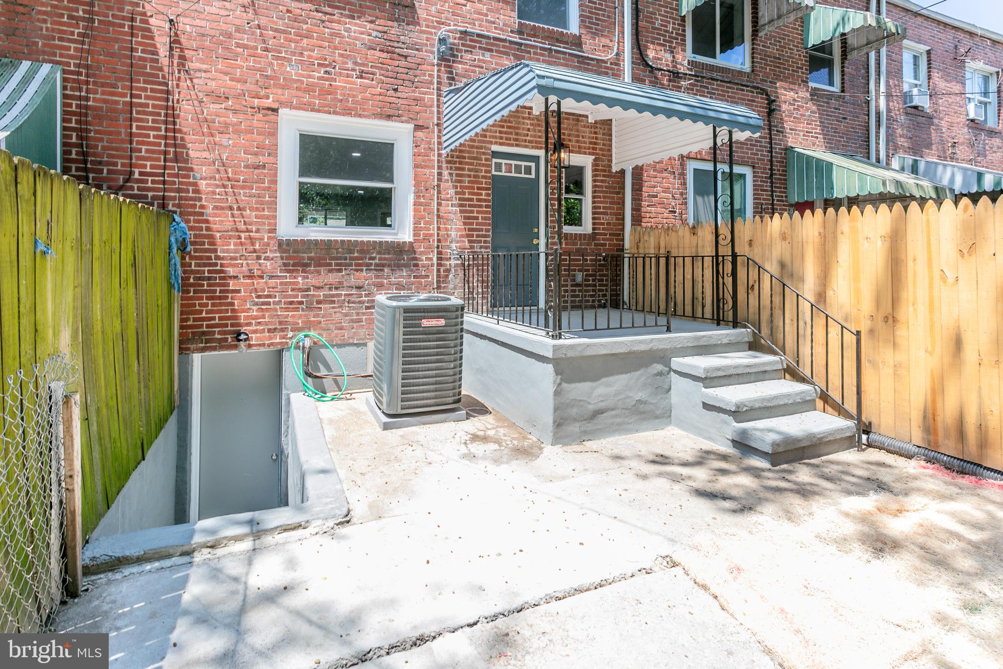 BROOKLYN - Residential