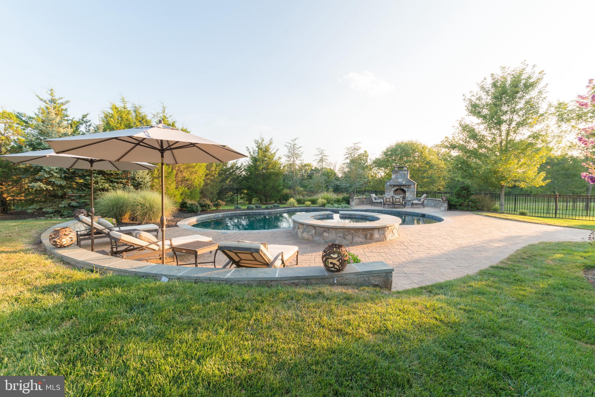 TALL CEDAR ESTATES - Residential