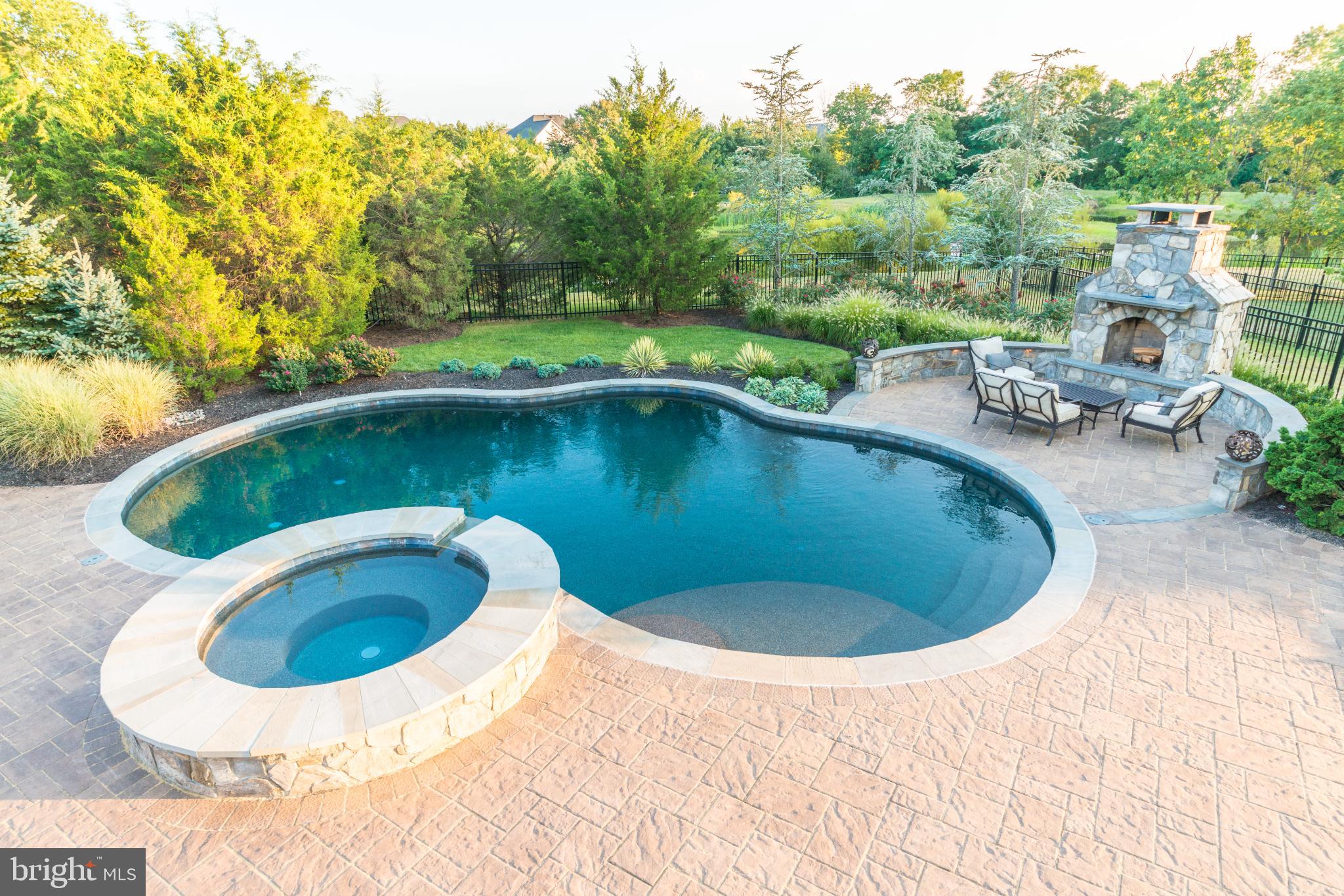 TALL CEDAR ESTATES - Residential