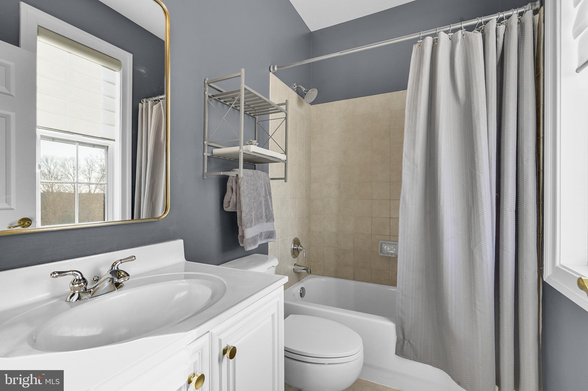 TALL CEDAR ESTATES - Residential