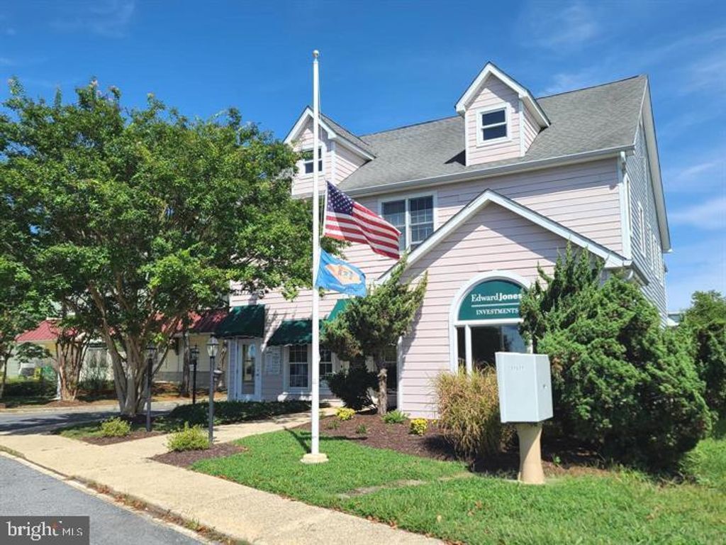 Photo of 17577 Nassau Commons Boulevard #201, LEWES, DE 19958 (MLS # DESU2102200)