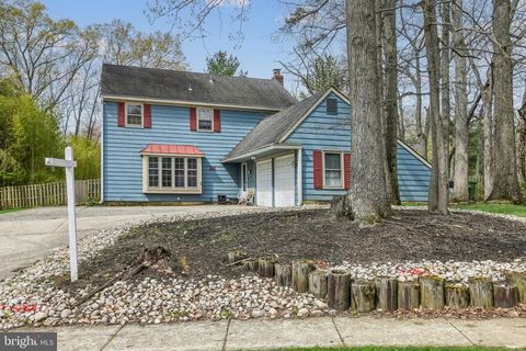 28 DONCASTER COURT CHERRY HILL NJ 08003