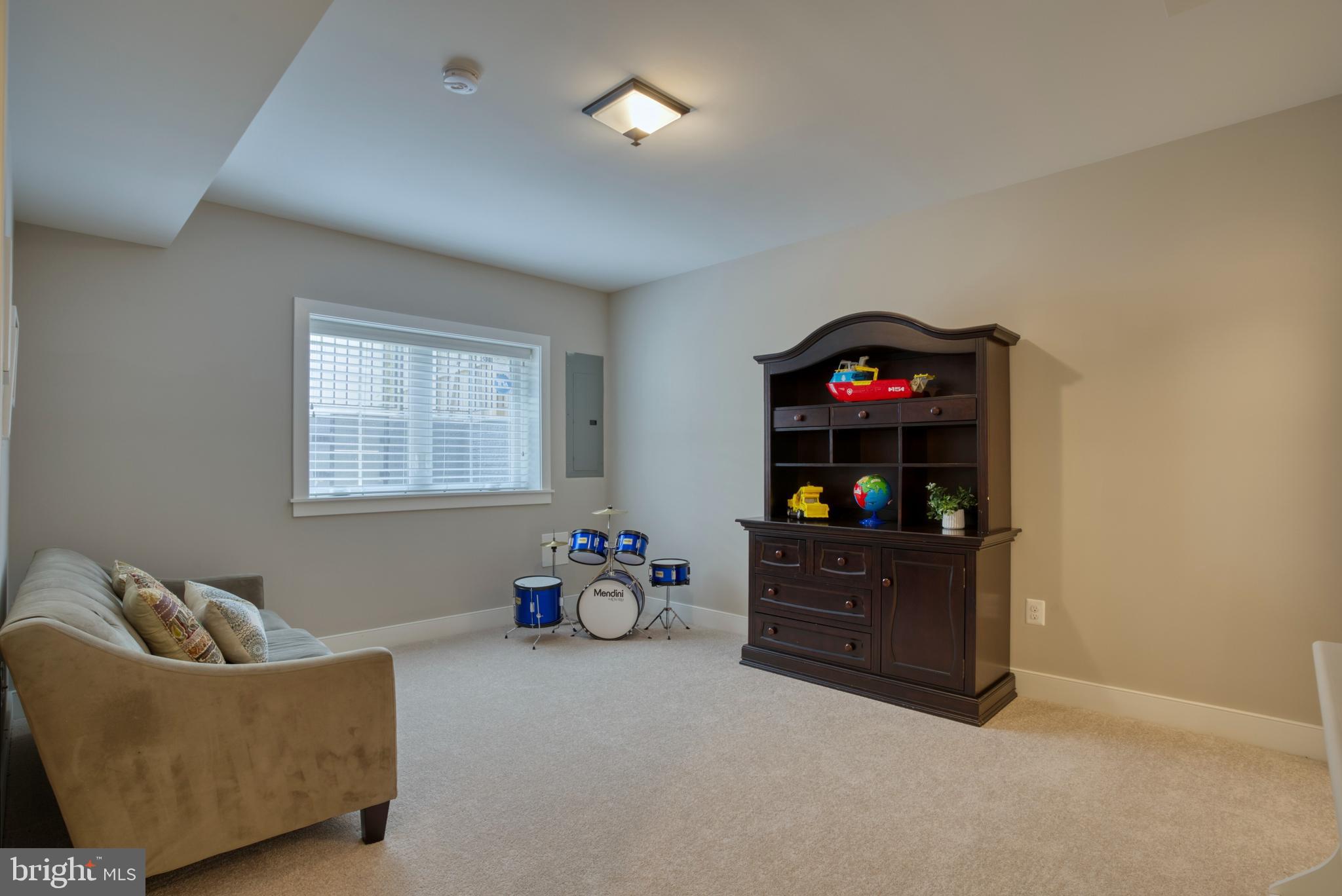 PIMMIT HILLS - Residential