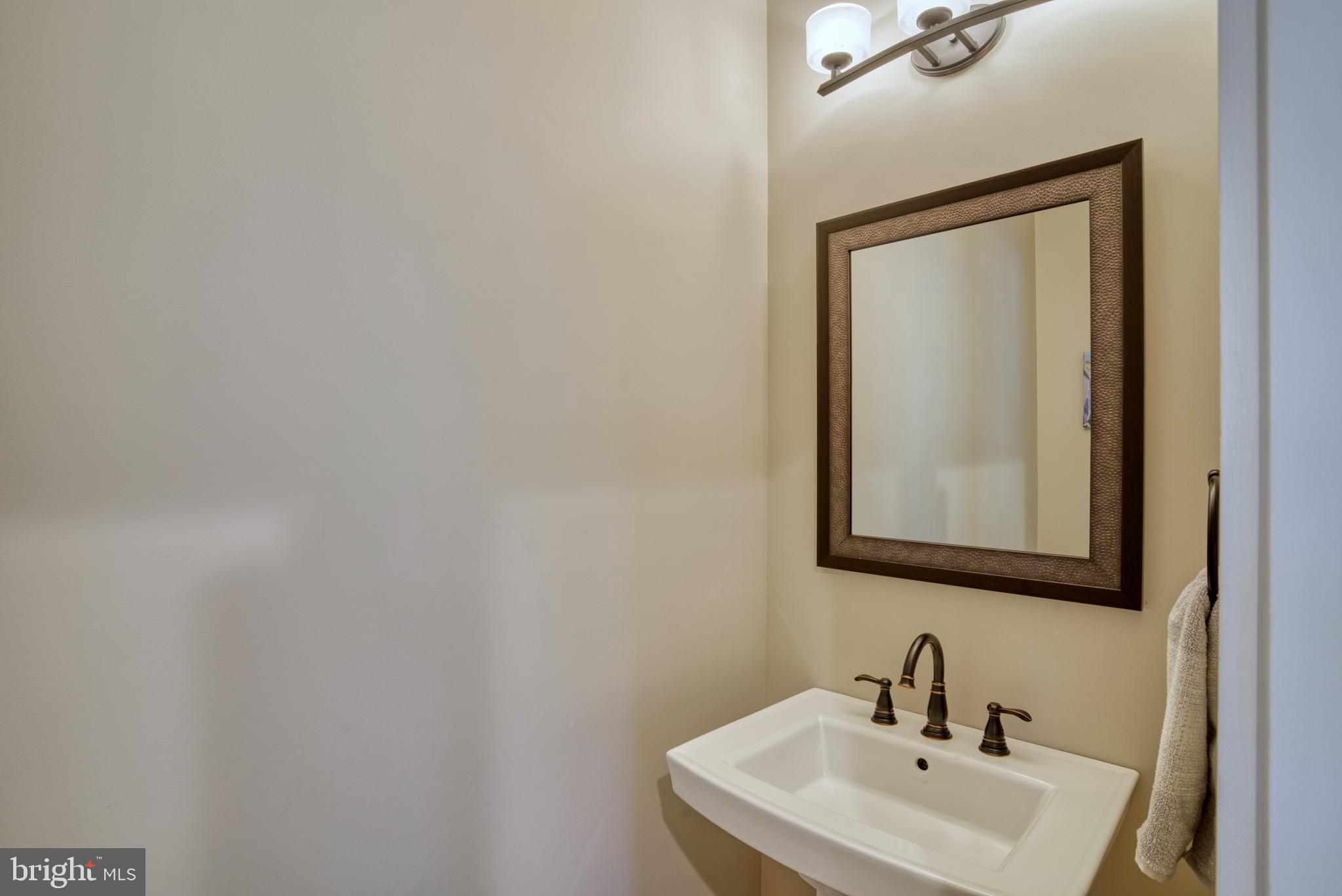 PIMMIT HILLS - Residential