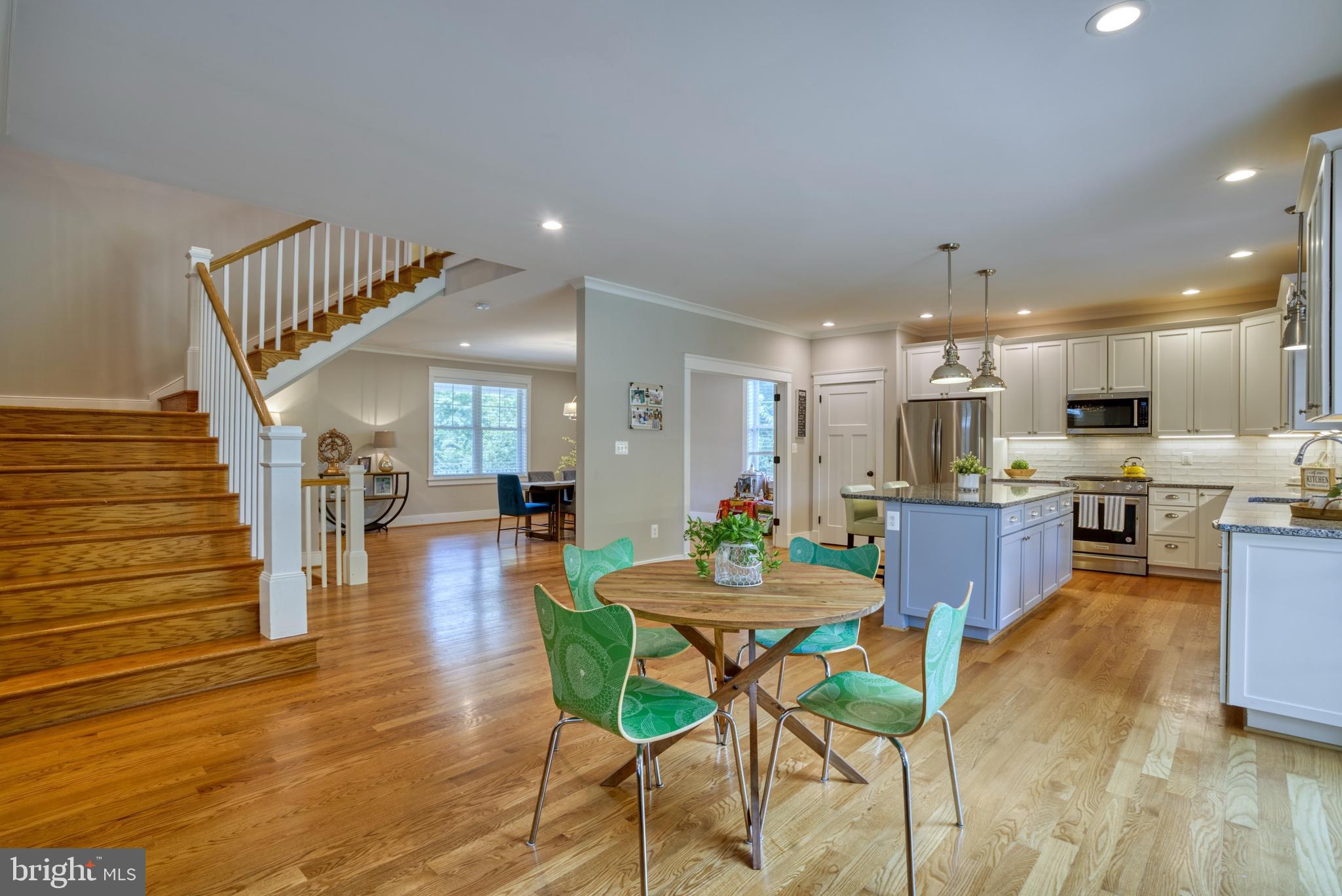 PIMMIT HILLS - Residential