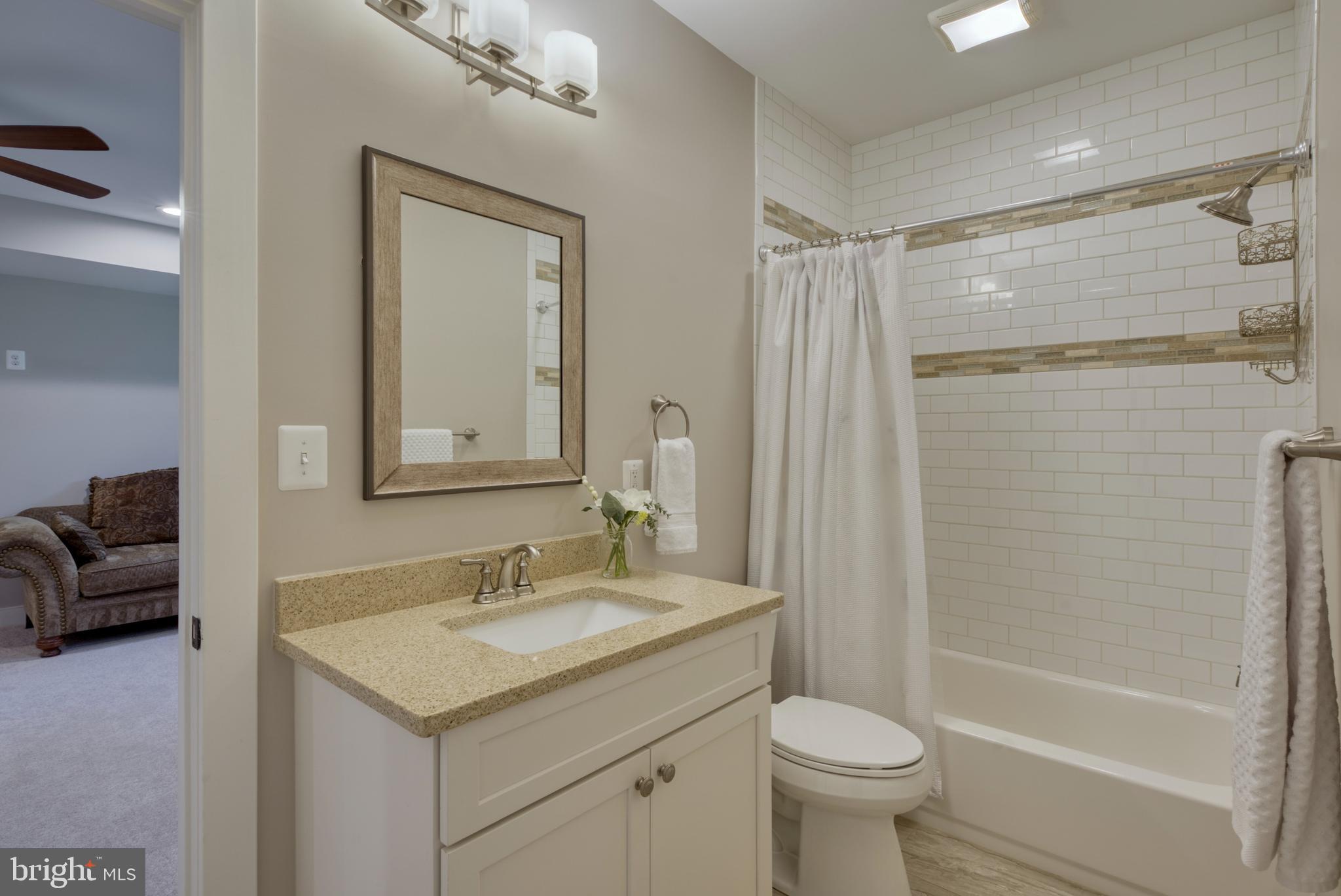 PIMMIT HILLS - Residential