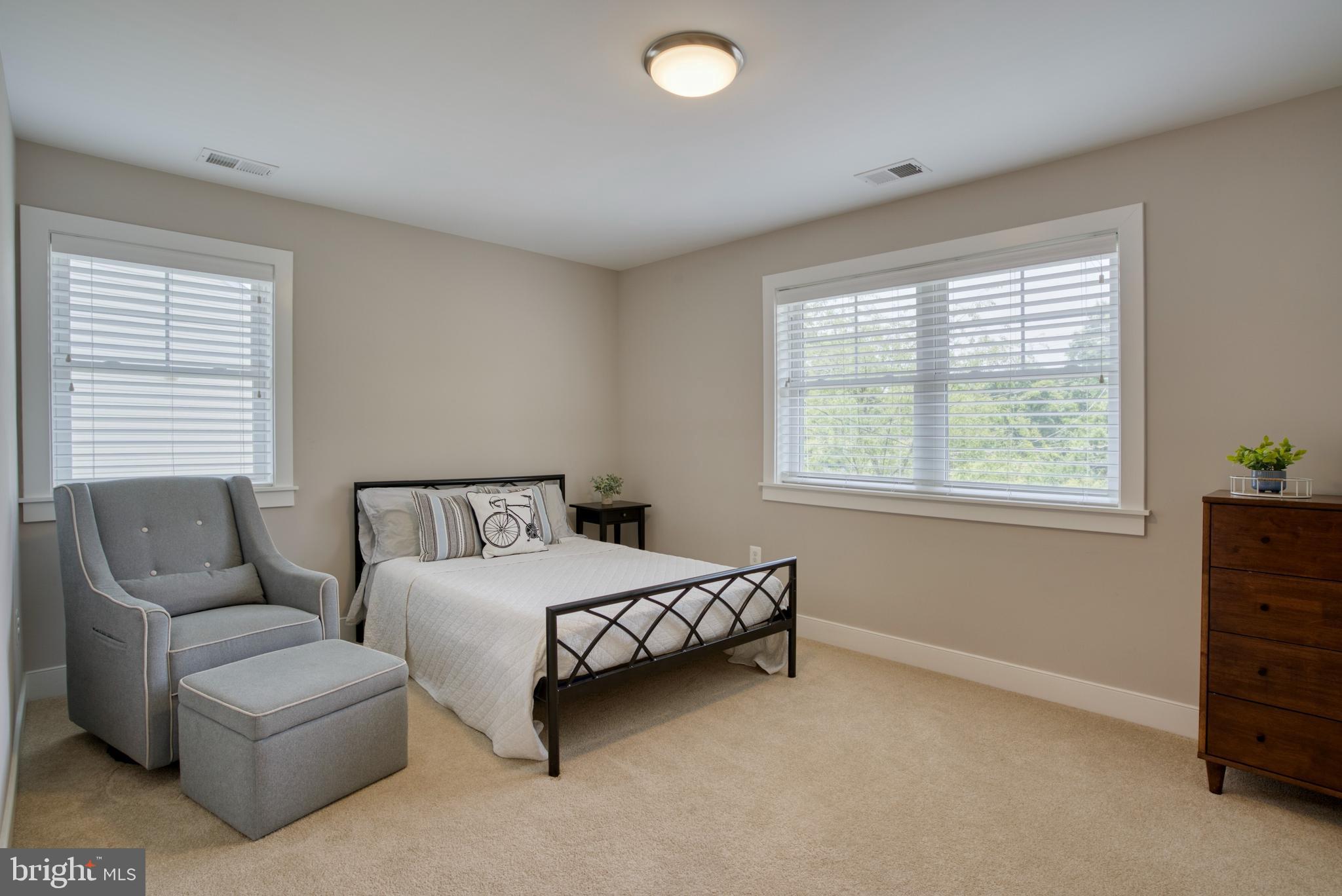 PIMMIT HILLS - Residential